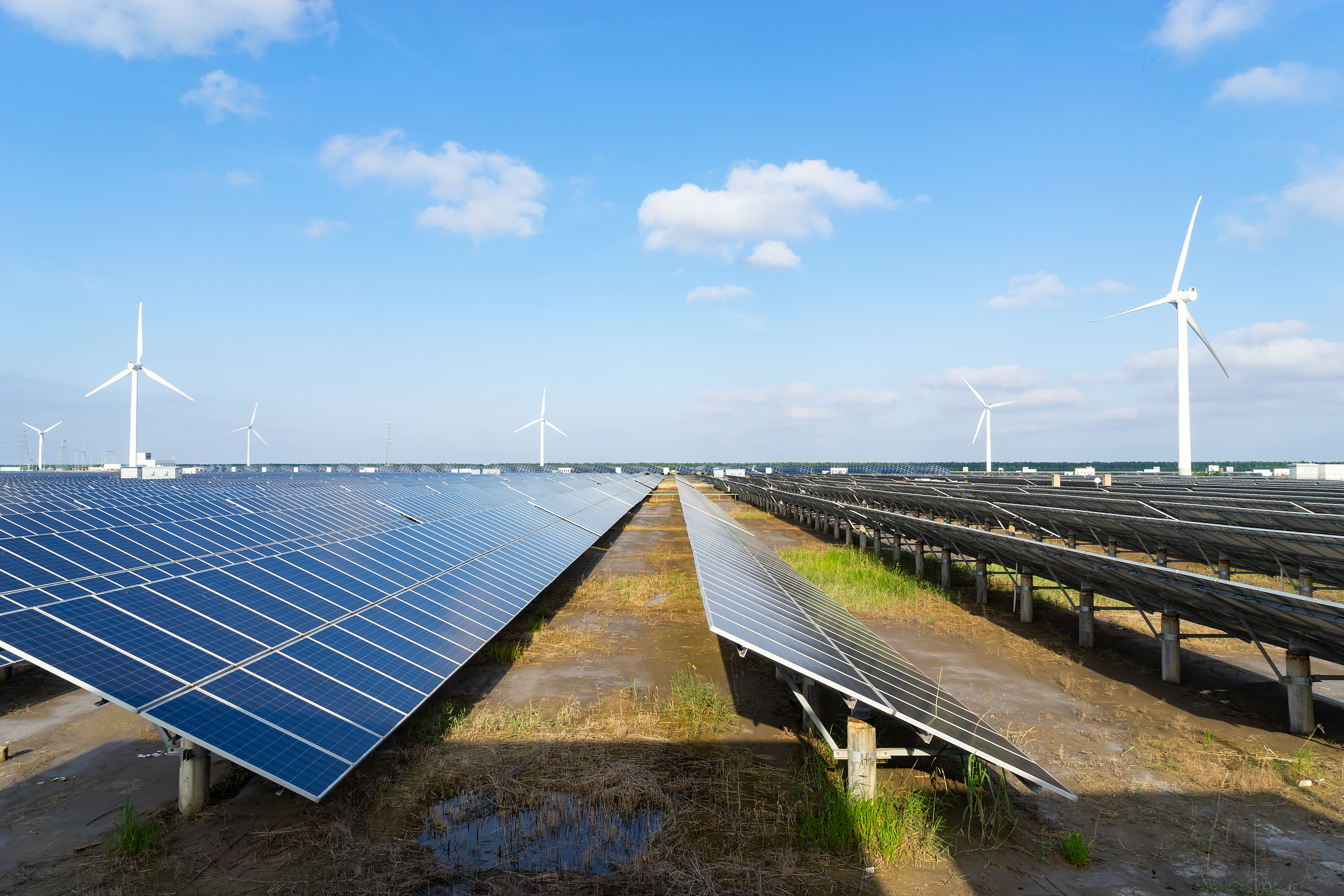 蓄电池放电原理及应用：详细解析放电过程、注意事项和方式