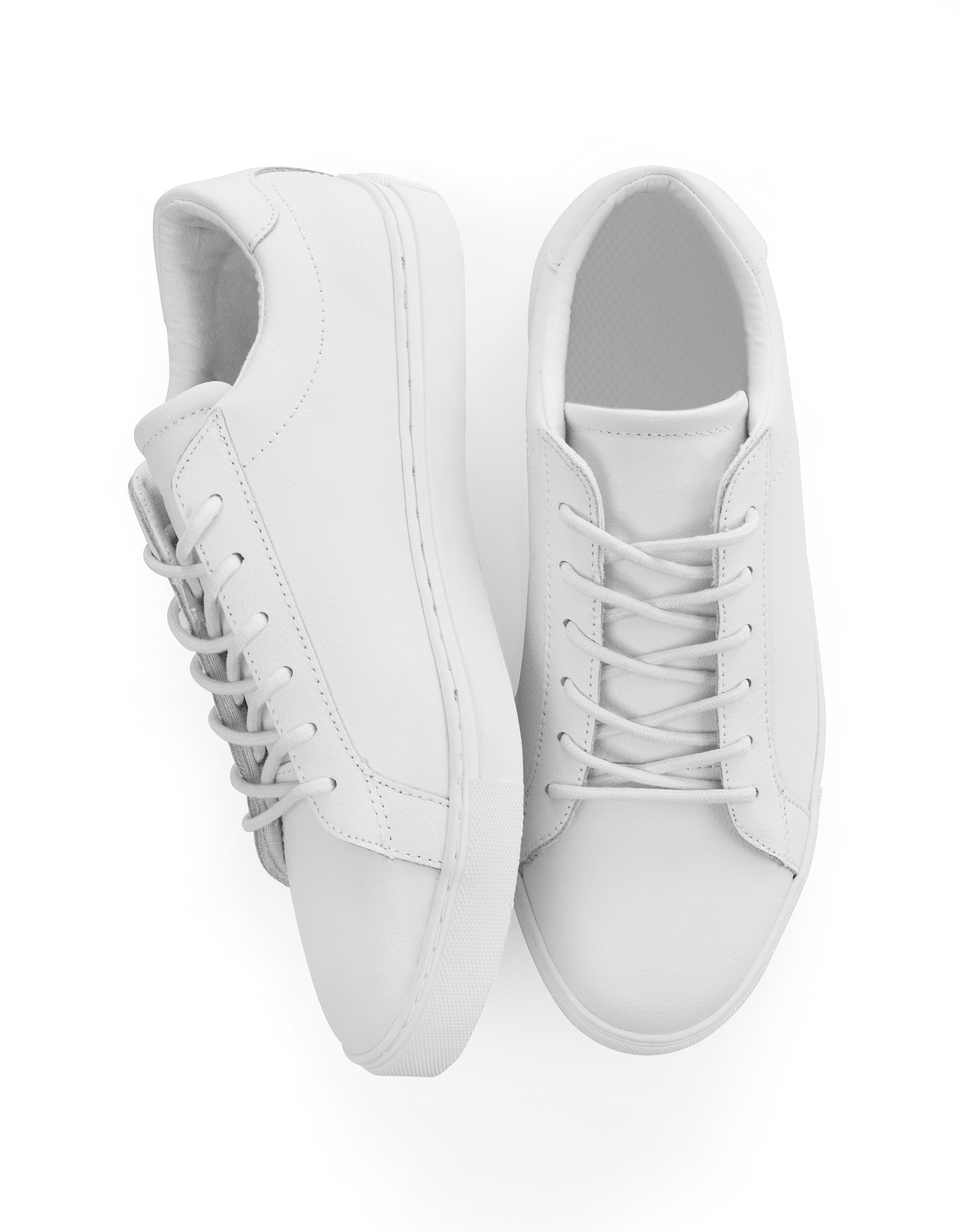 对一双白色洞洞鞋70字的评价