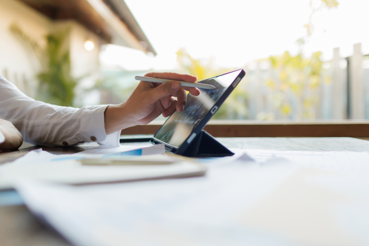 大学生在线学习：如何克服不足，提升学习效果？