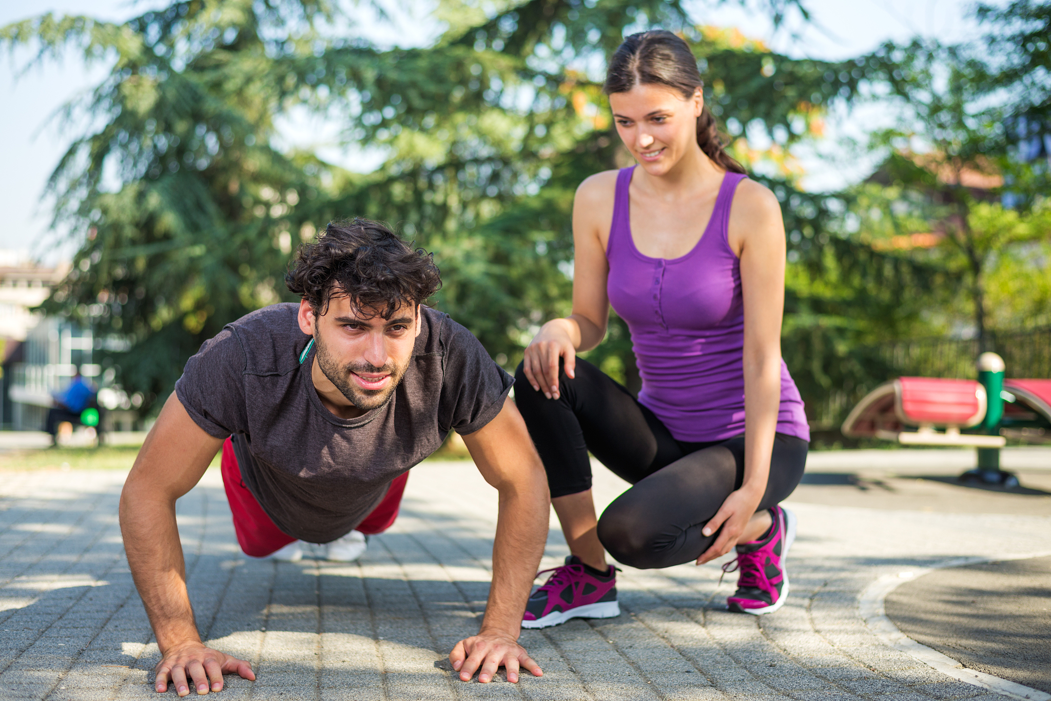 男性性能力提升秘诀：健康饮食、运动和生活方式改善