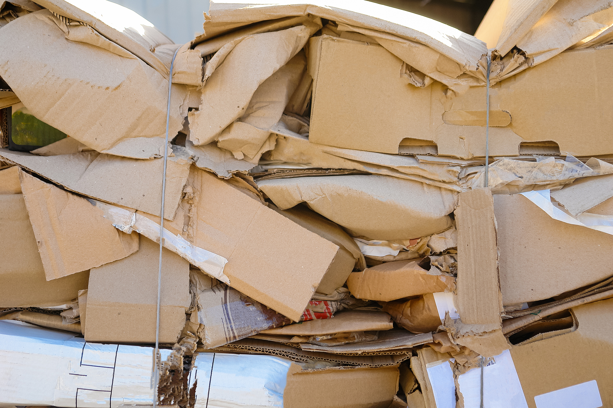 废纸皮回收用途：造纸、包装、文具、环保产品