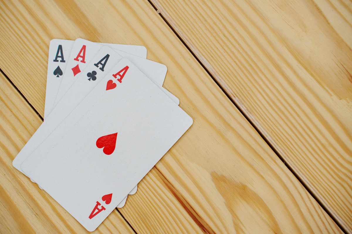 用1000字說一下1980年到現在亞洲和歐洲的博彩與娛樂管理