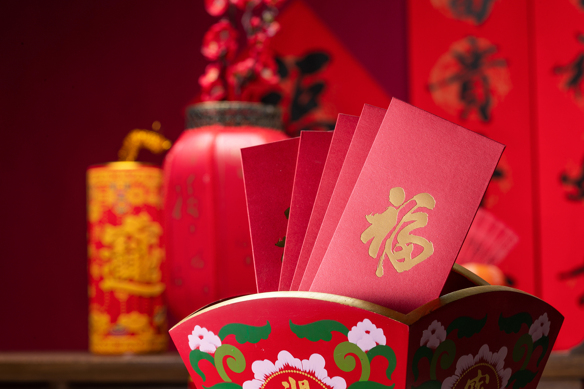中国传统习俗：小辈送长辈礼物指南