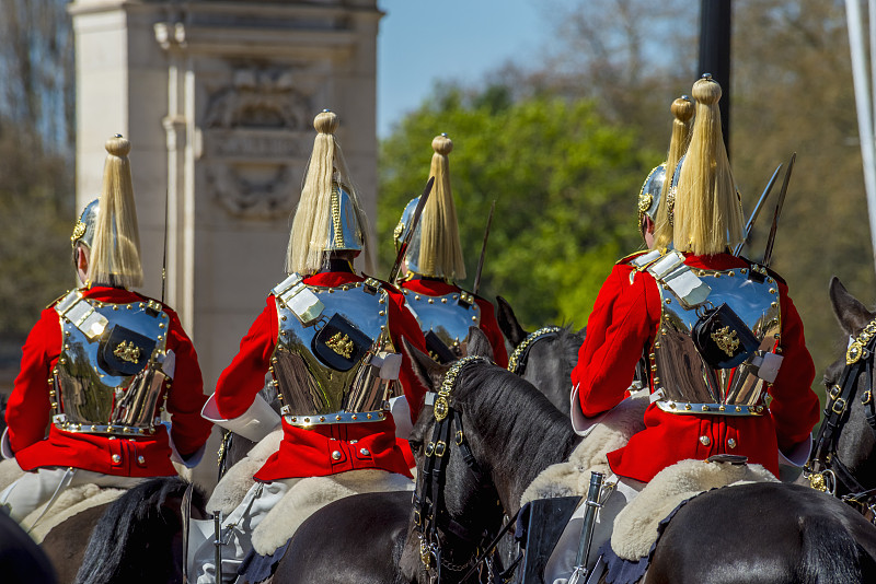 changing of the guard, the mall, buckingham palace, london, engl