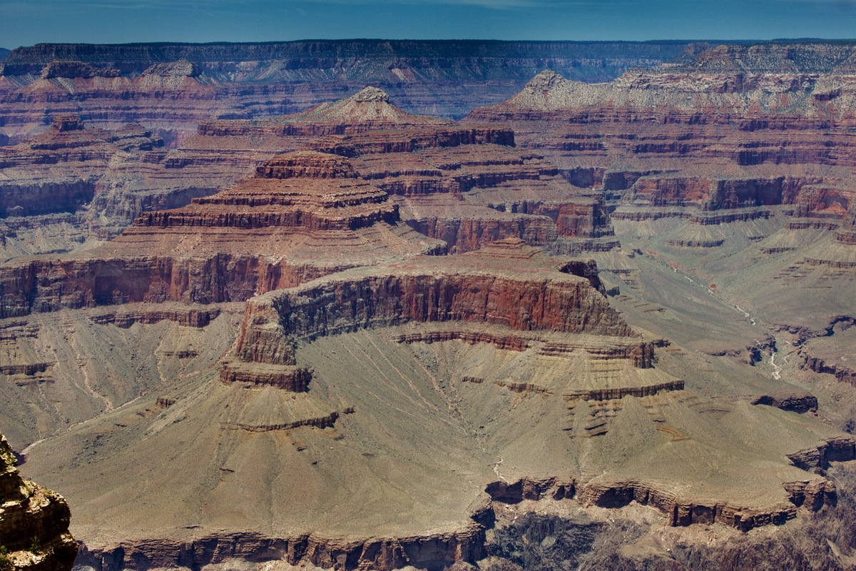 东非大裂谷：地球上最长的裂谷带