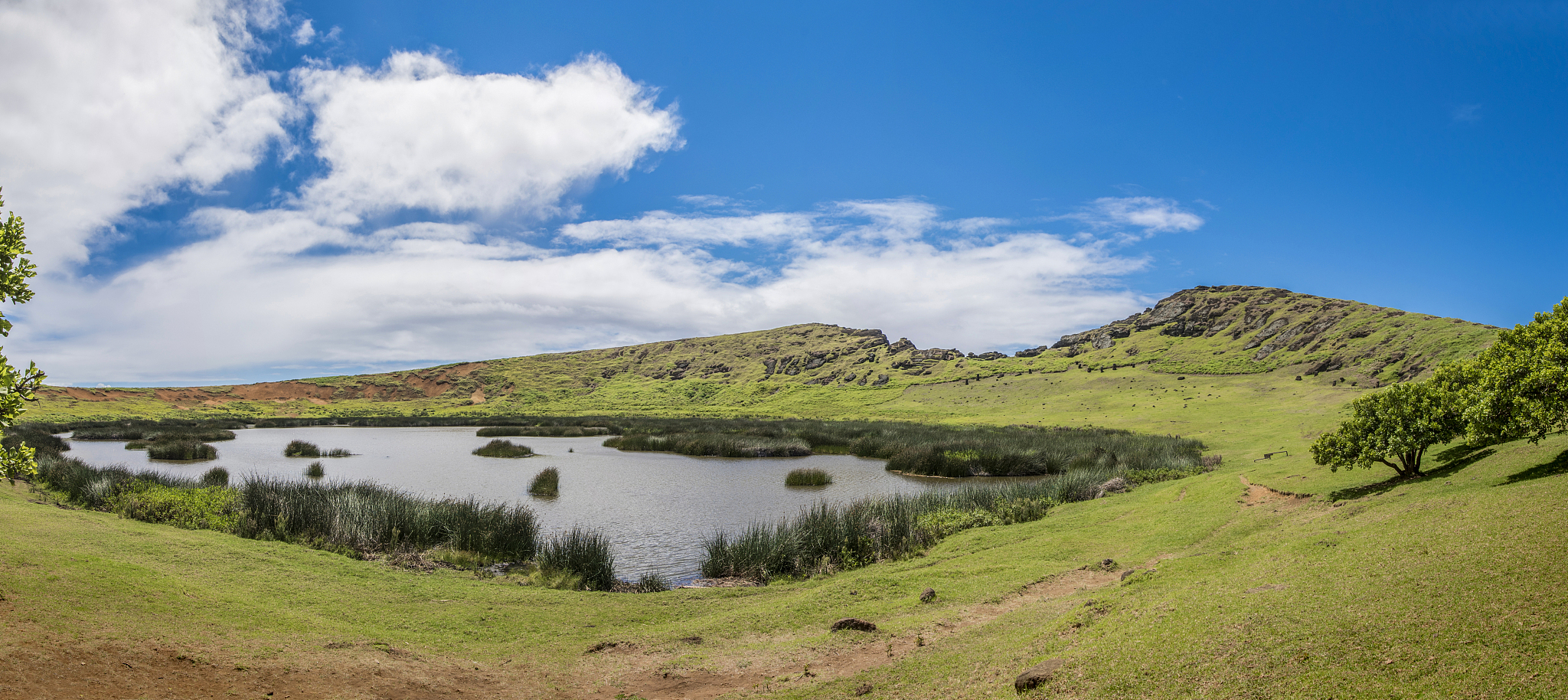 overview of the interior of the rano raraku volcano with undergr