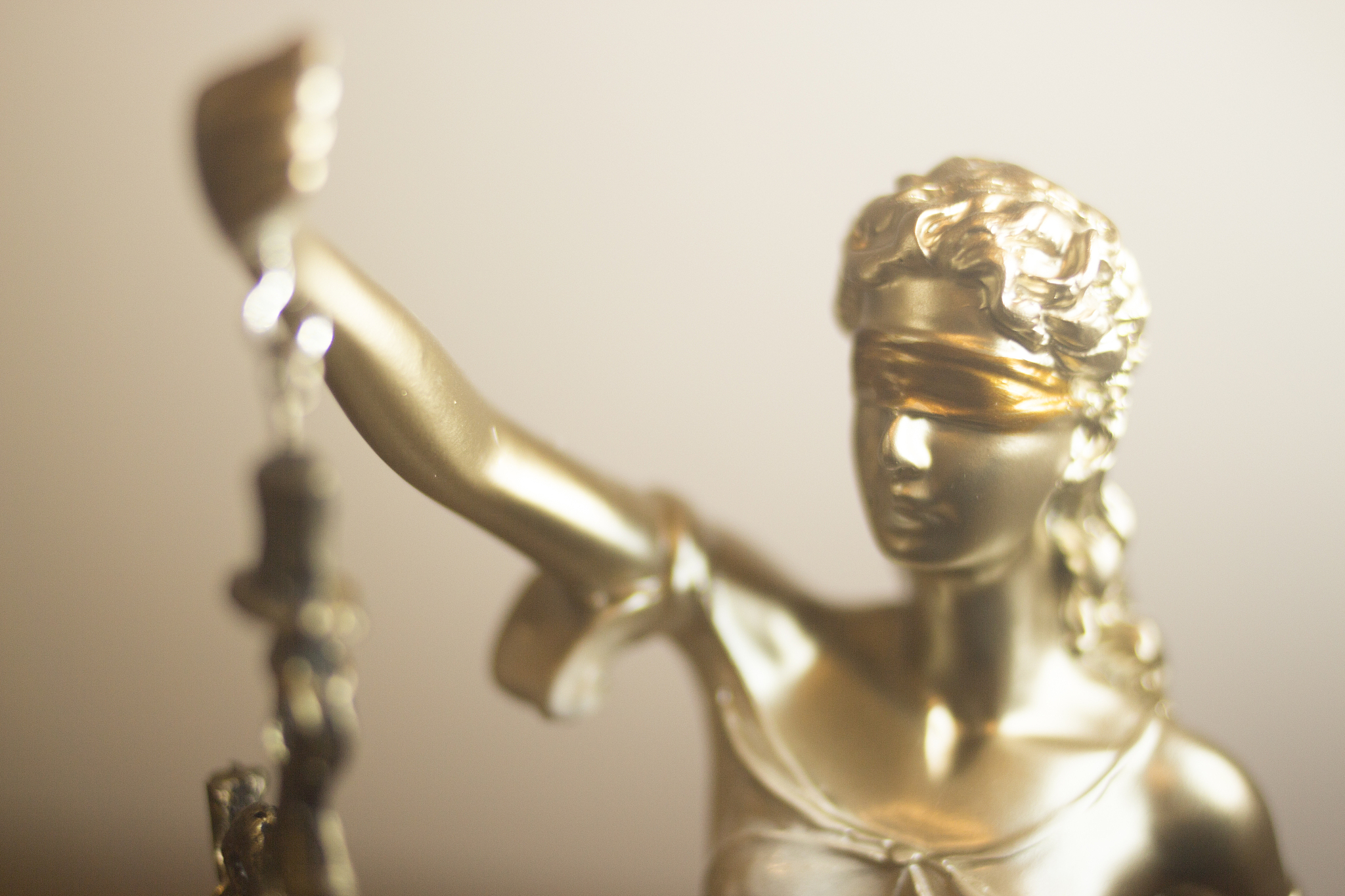 律师事务所提供保安服务吗？