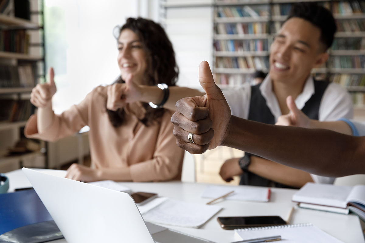 毕业论文致谢词：一段话表达真挚感谢