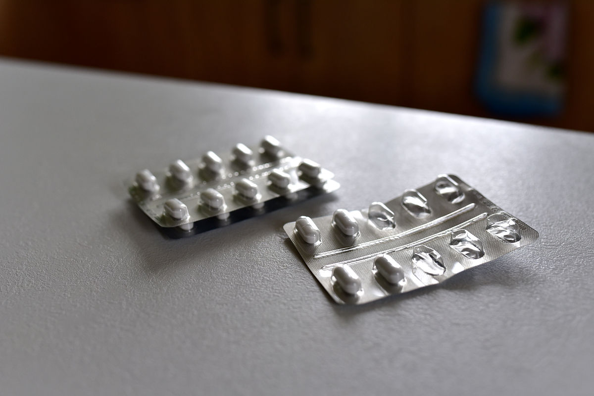 ABS 表面接枝聚合物薄膜的制备及其在无电源电镀中的应用