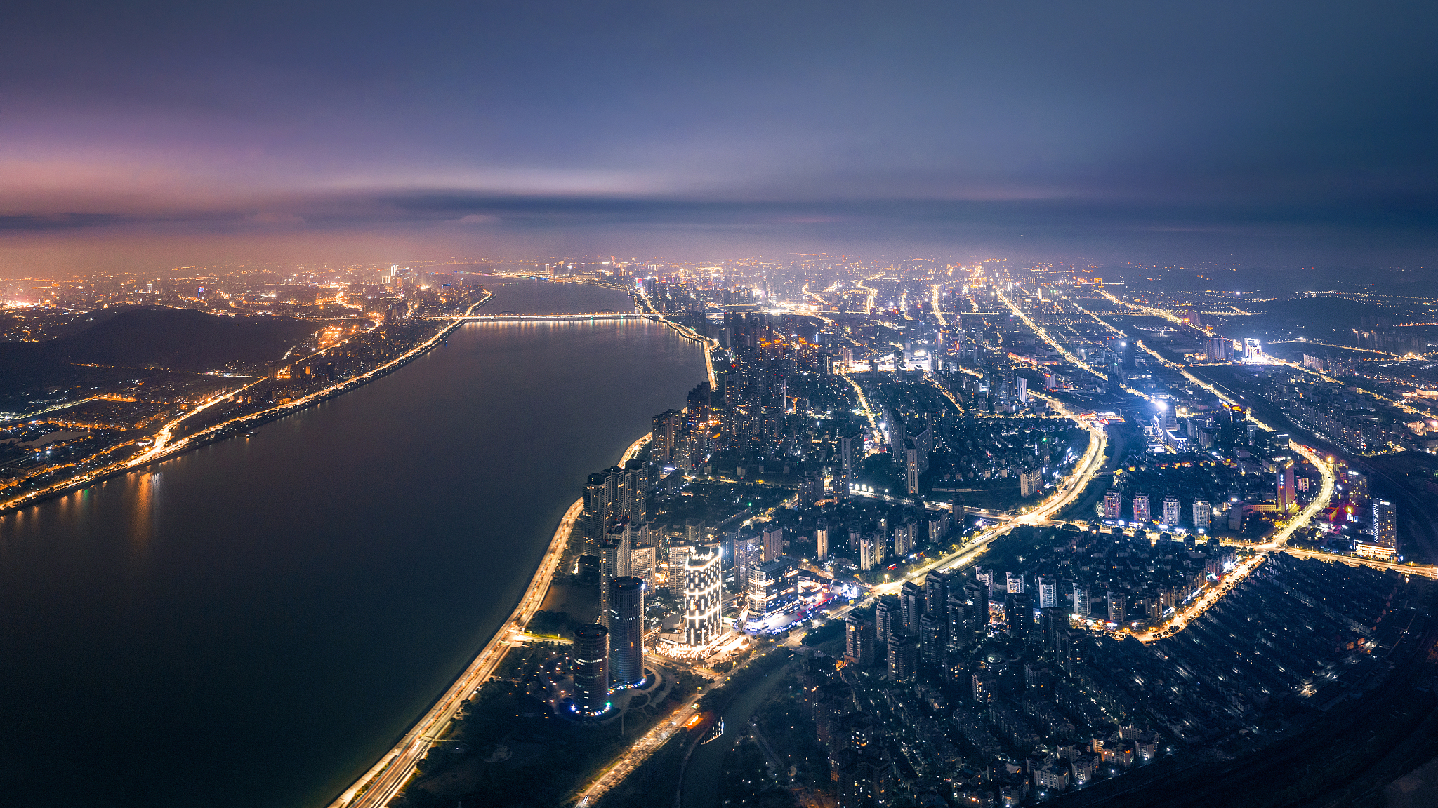 杭州滨江区夜景