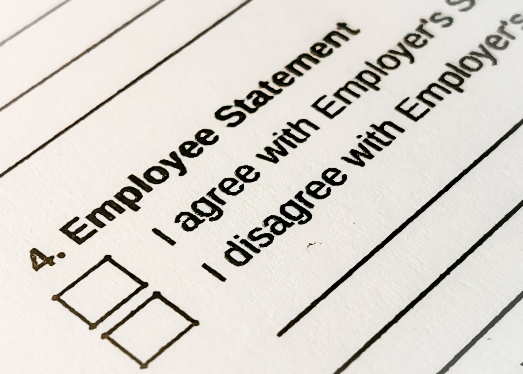 劳动合同工资最低不低于多少元？