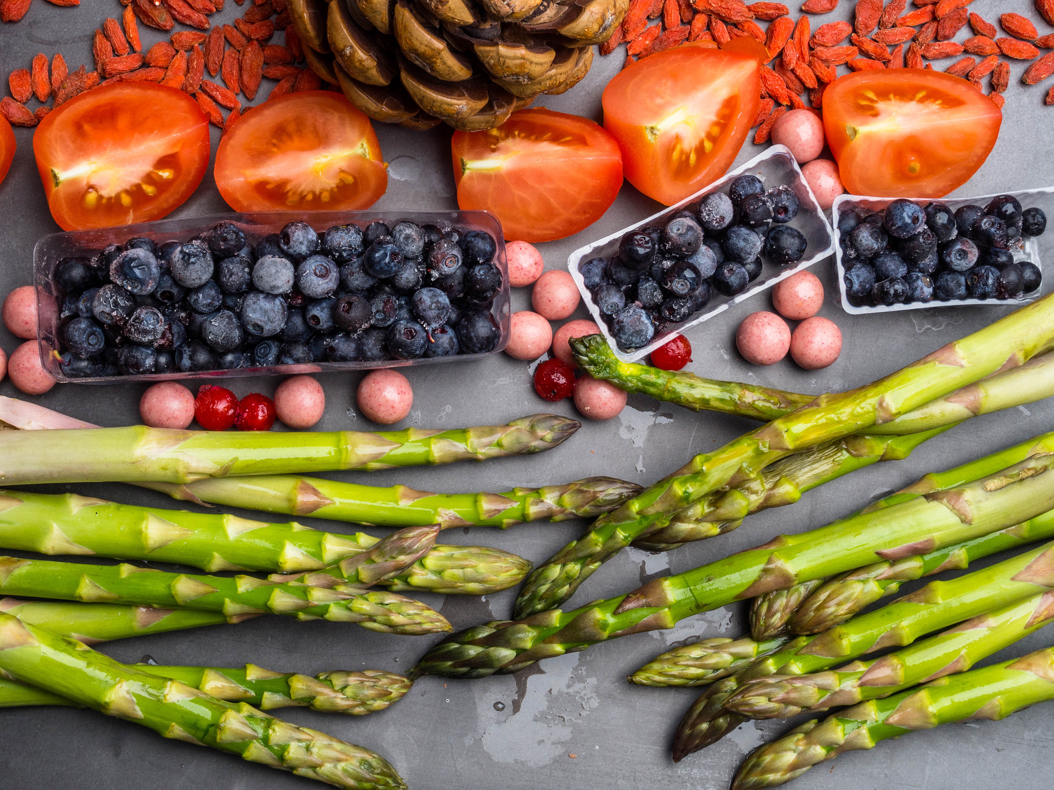 SuperBoost能量饮料：活力开启每一天，迎接全新自我！