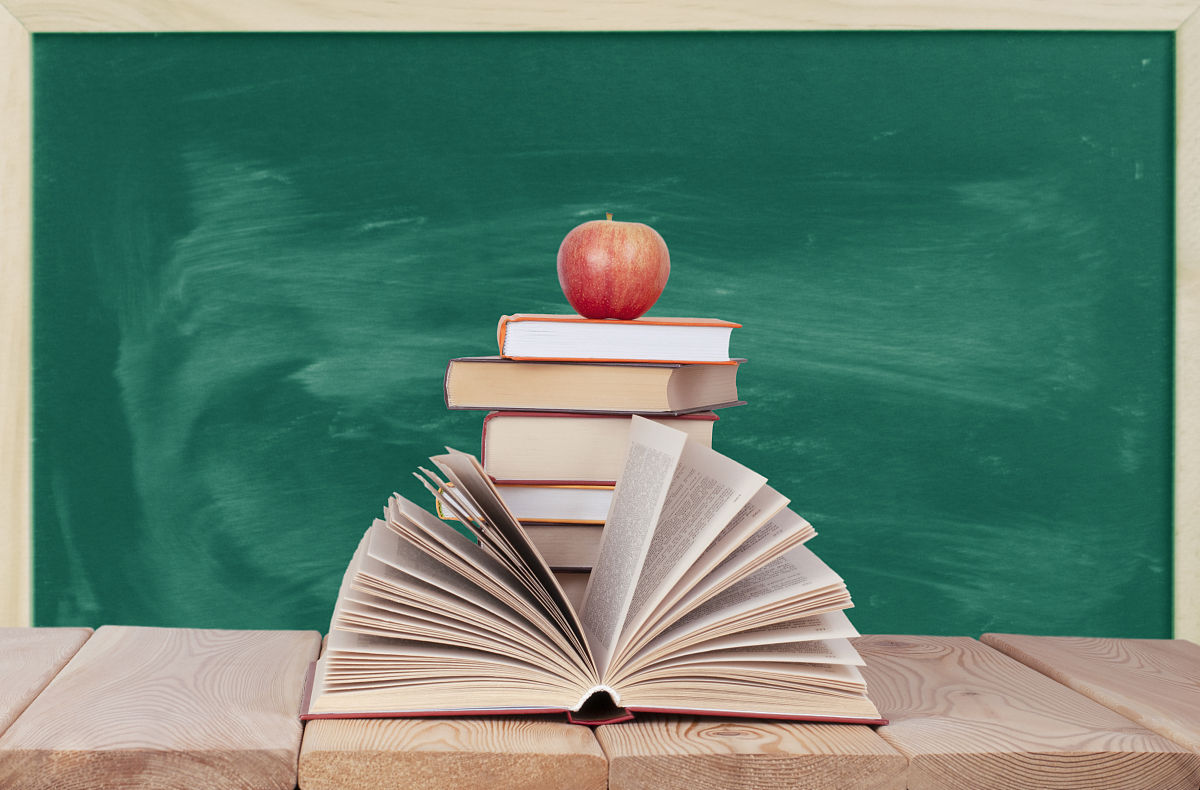 竞选大学班长演讲稿：共建活力班级，成就美好未来