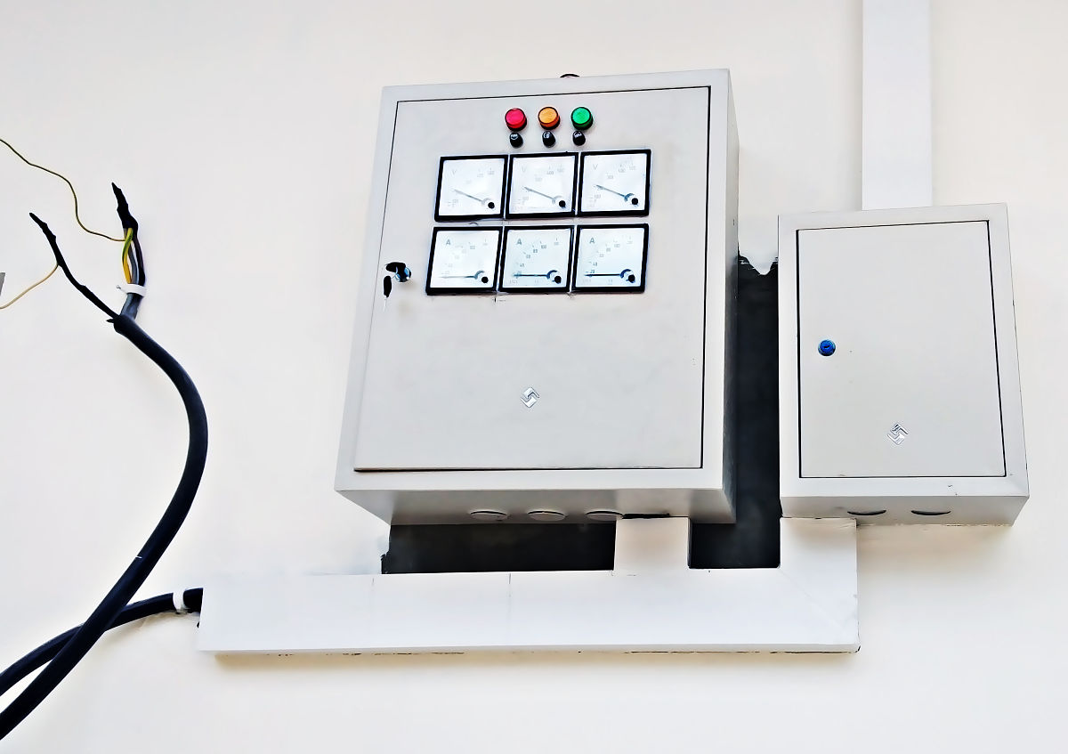 上海山源综合保护器坏了怎么短接 操作步骤帮我用200字详细描述