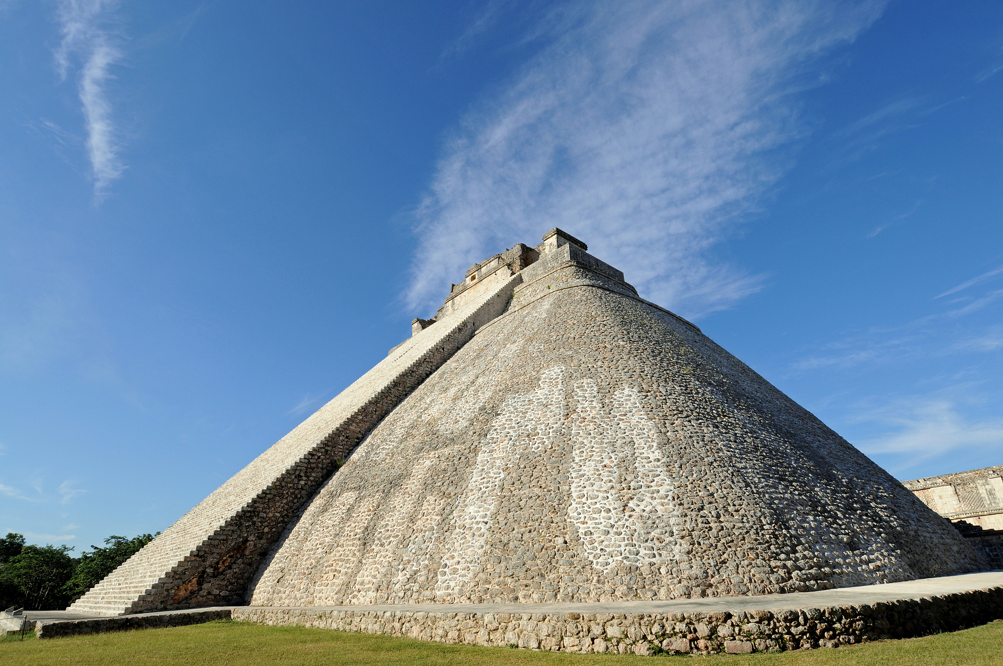 你对宇金字塔在非洲有什么看法