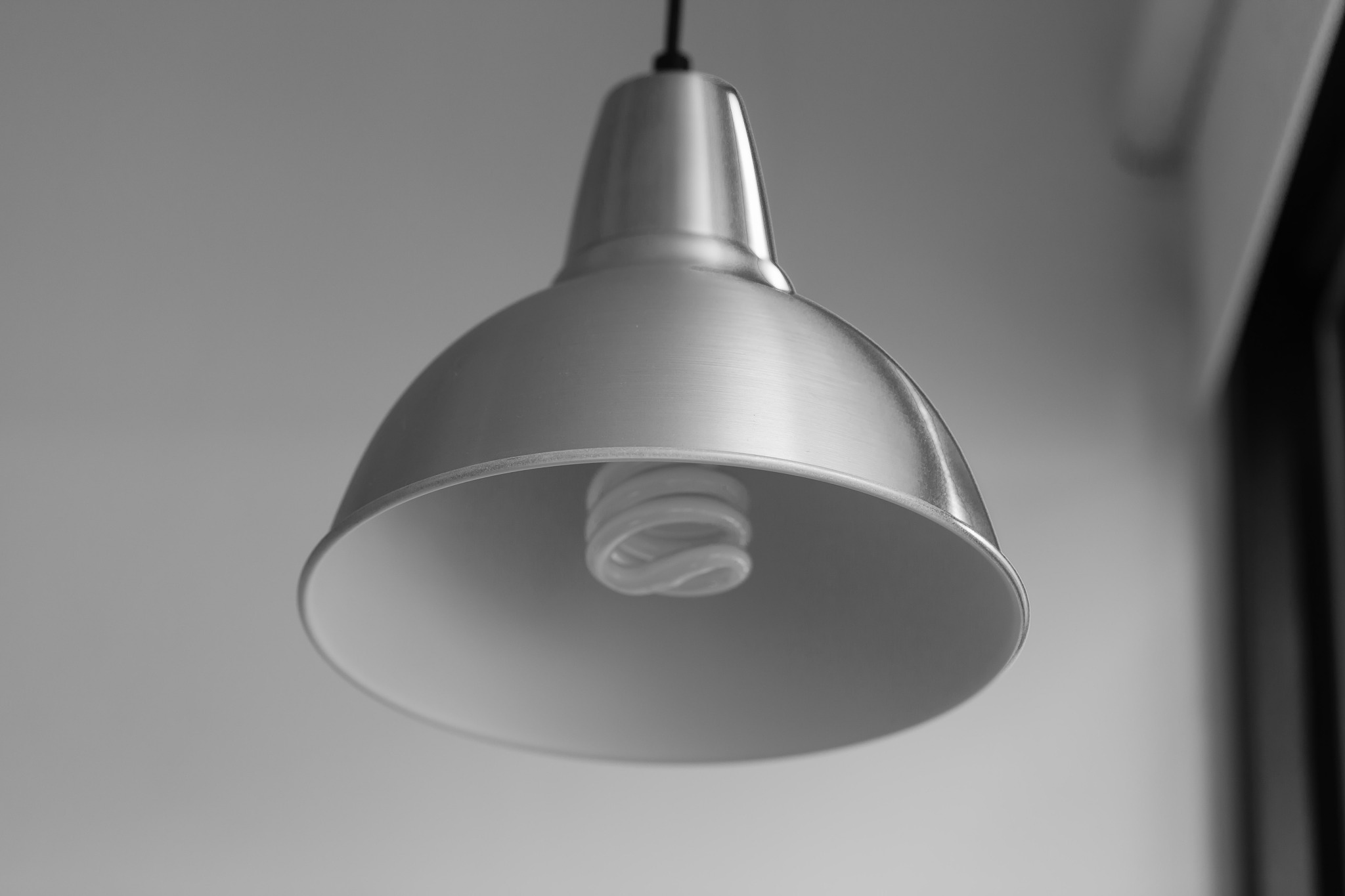 木材与金属结合的氛围灯：WoodMetal Atmosphere Lamp - 感应开关、储物功能