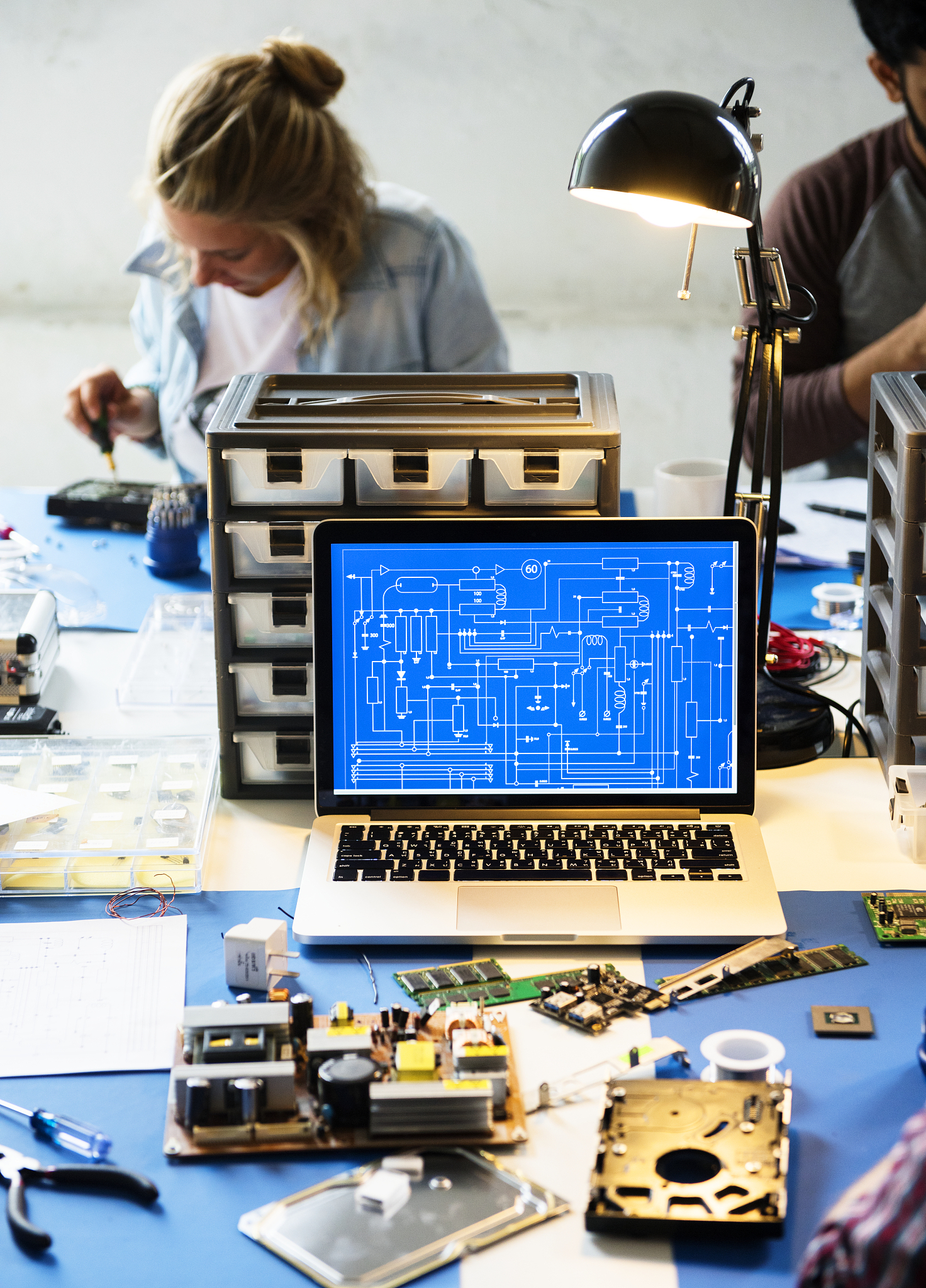 四川初中计算机学校排名_2021年初中生学电脑去哪好