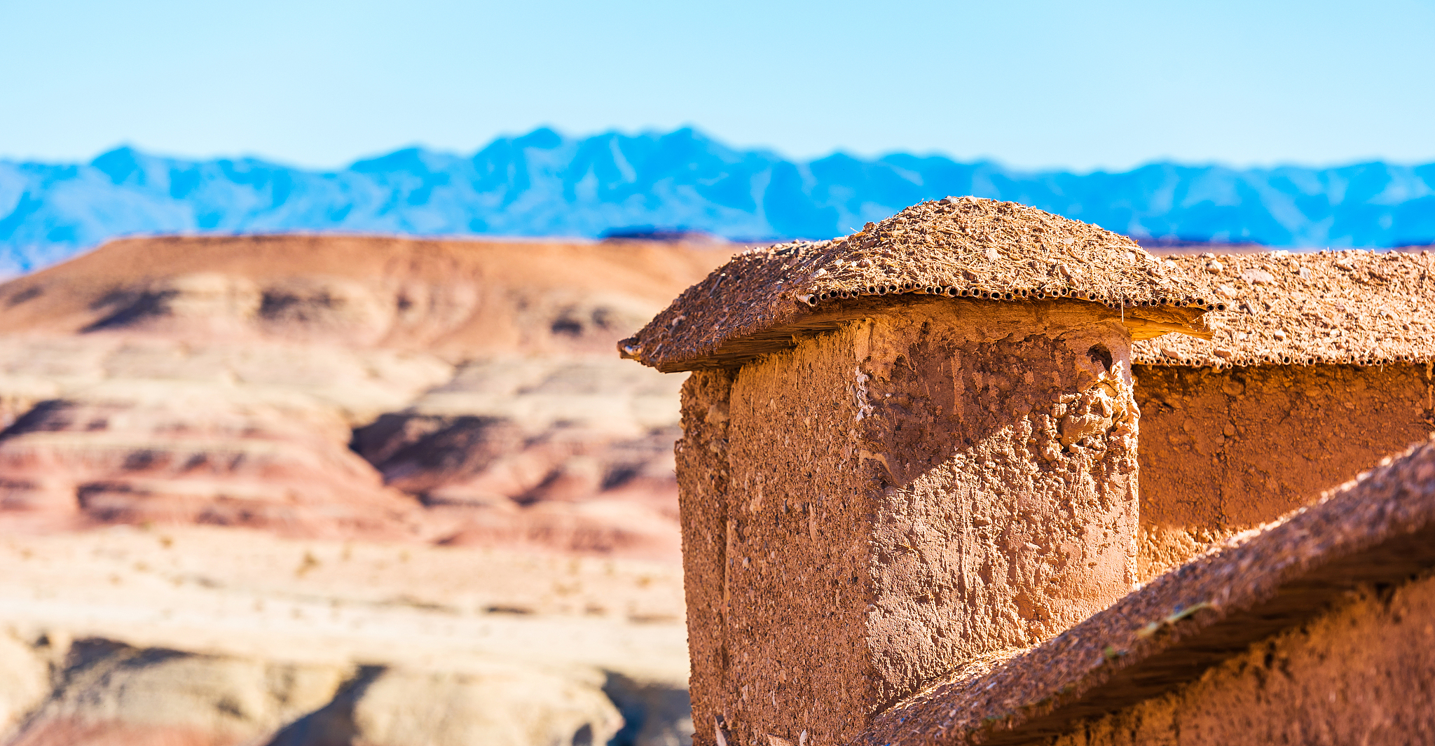 view of the facade of a building in ait-ben-haddou, morocco.