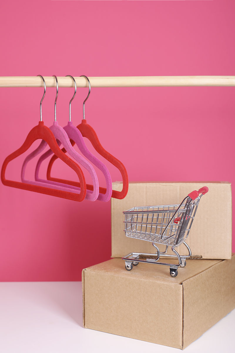 送衣架代表什么含义？解读送衣架背后的深层寓意