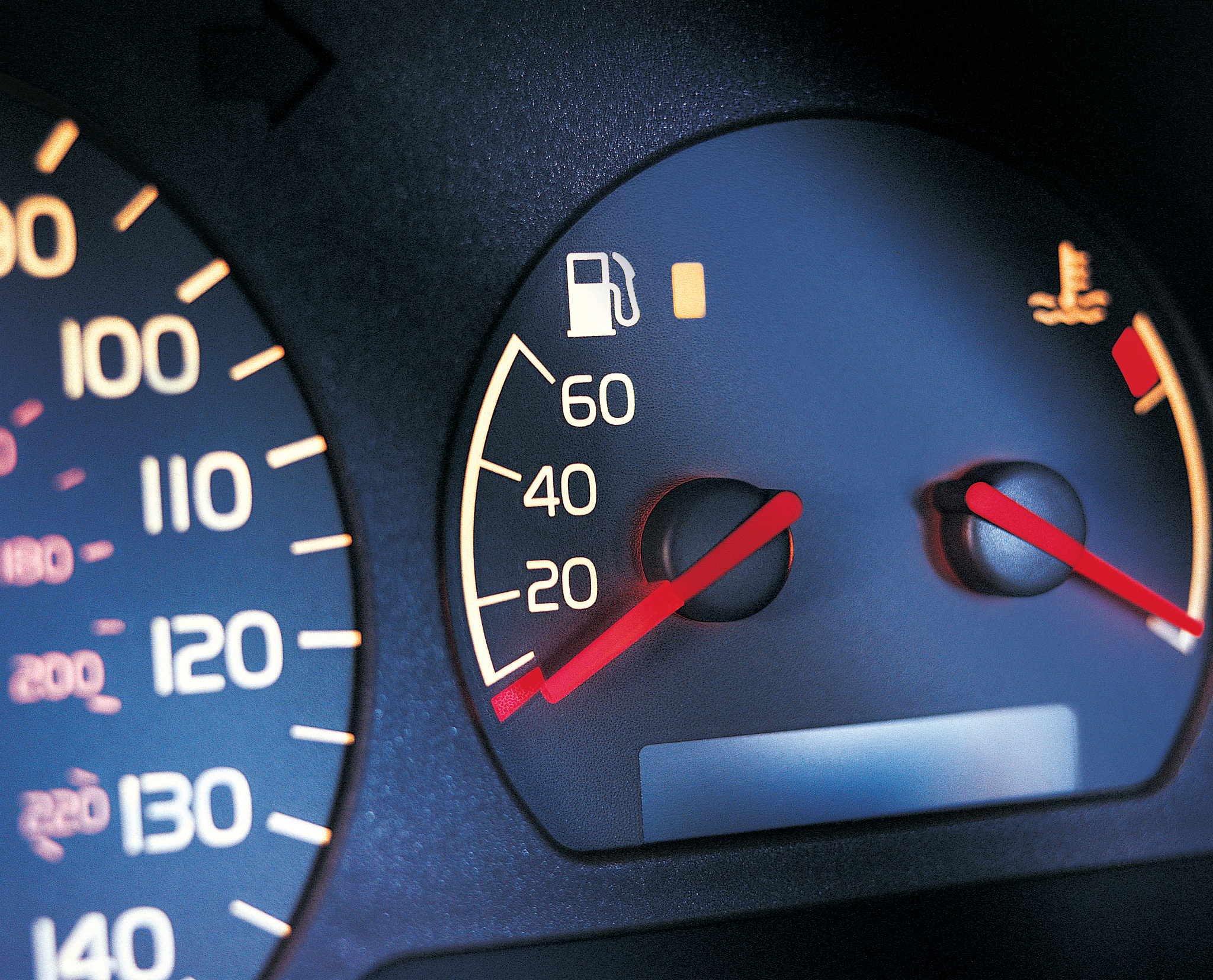 水温表熄火不归位正常吗回答并拓展。