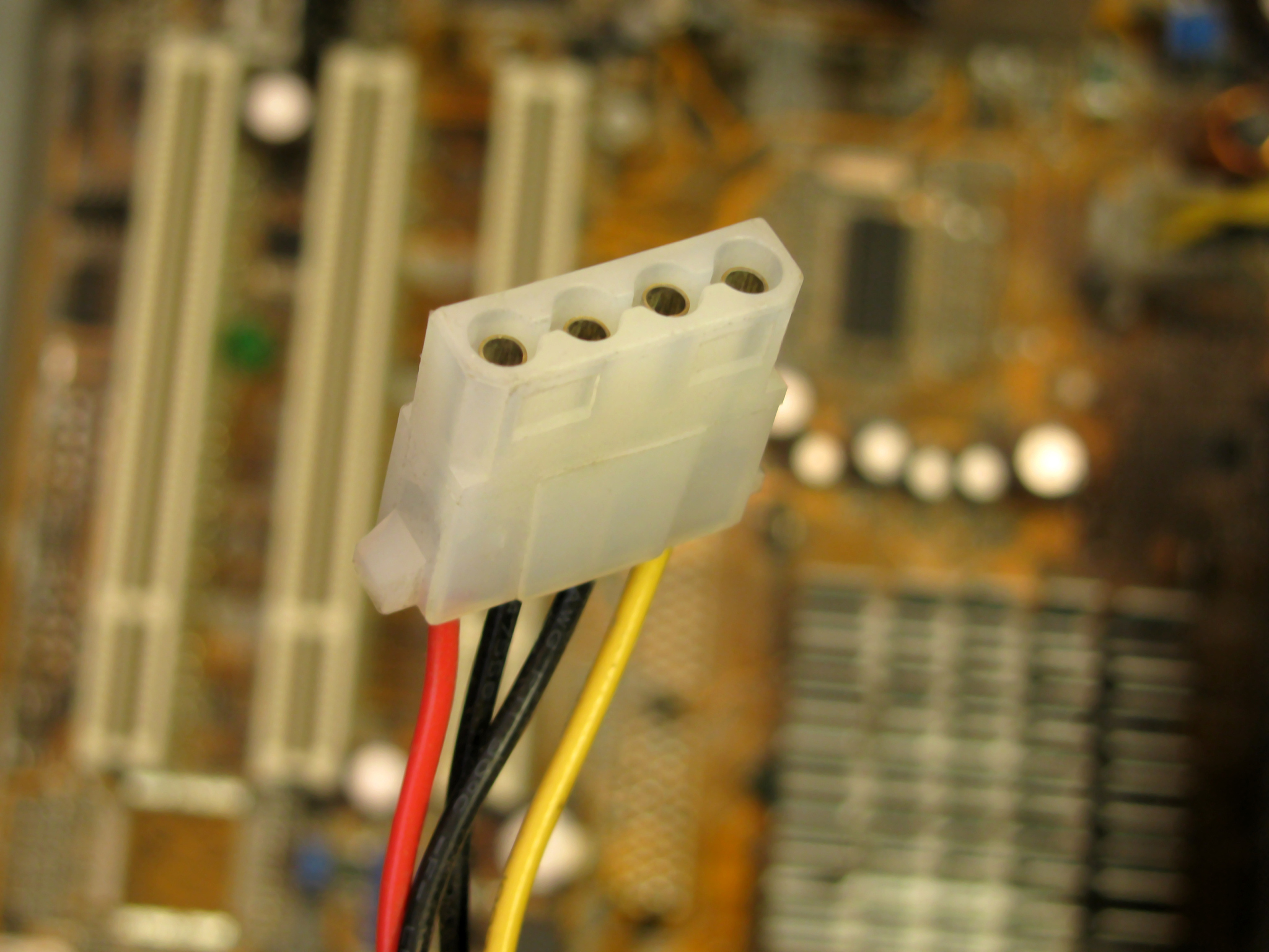 电池板连接器：可拆卸吗？安全指南 - [网站名称]