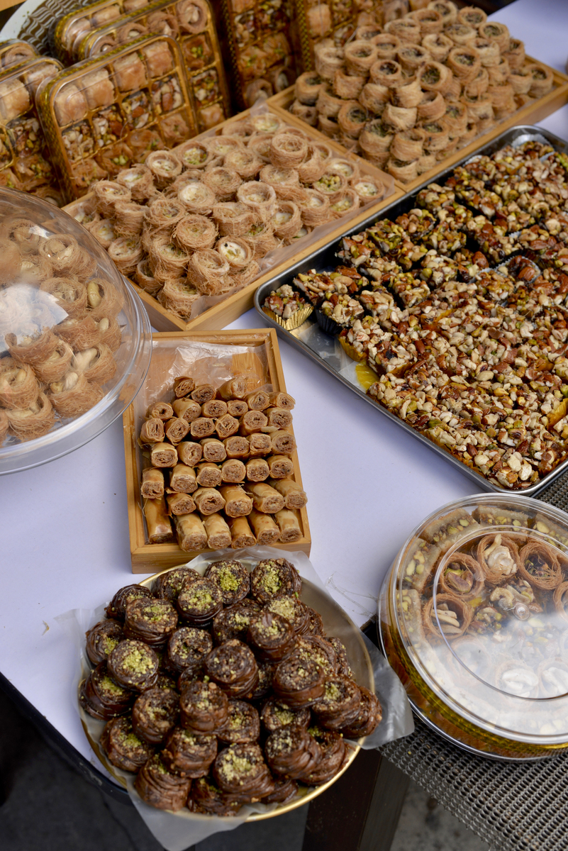 威远县黄老五花生酥：传承百年的美味佳肴