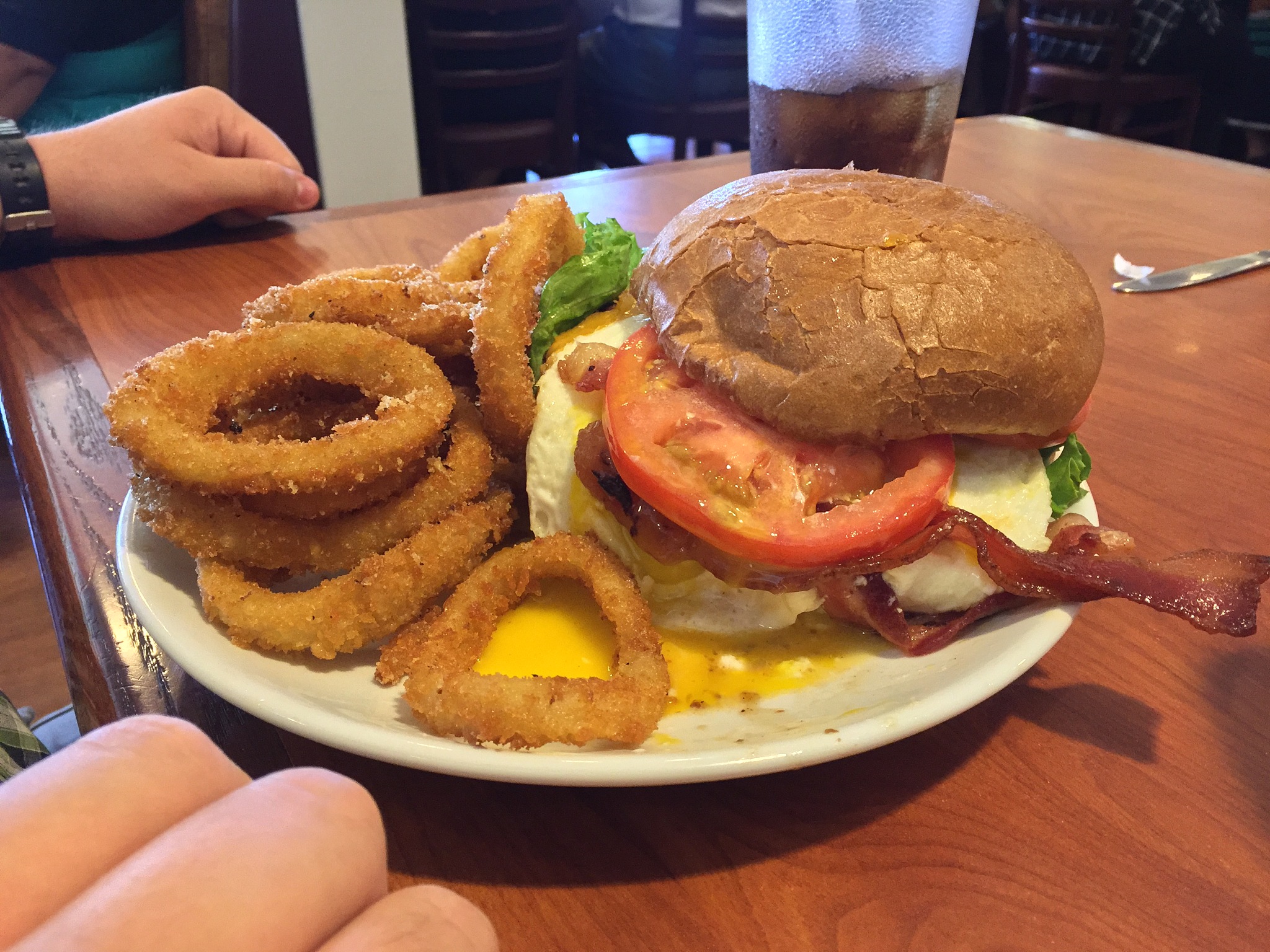 everything burger with onion rings
