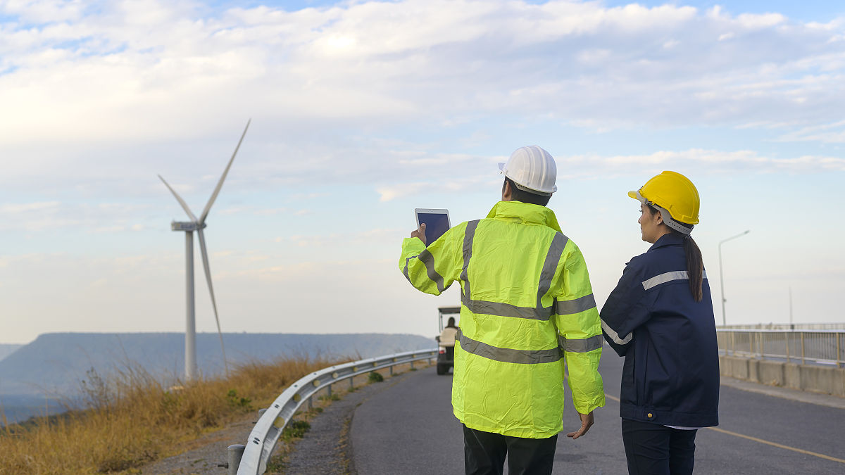 围绕问卷设计及调查写10篇长达300字的日志