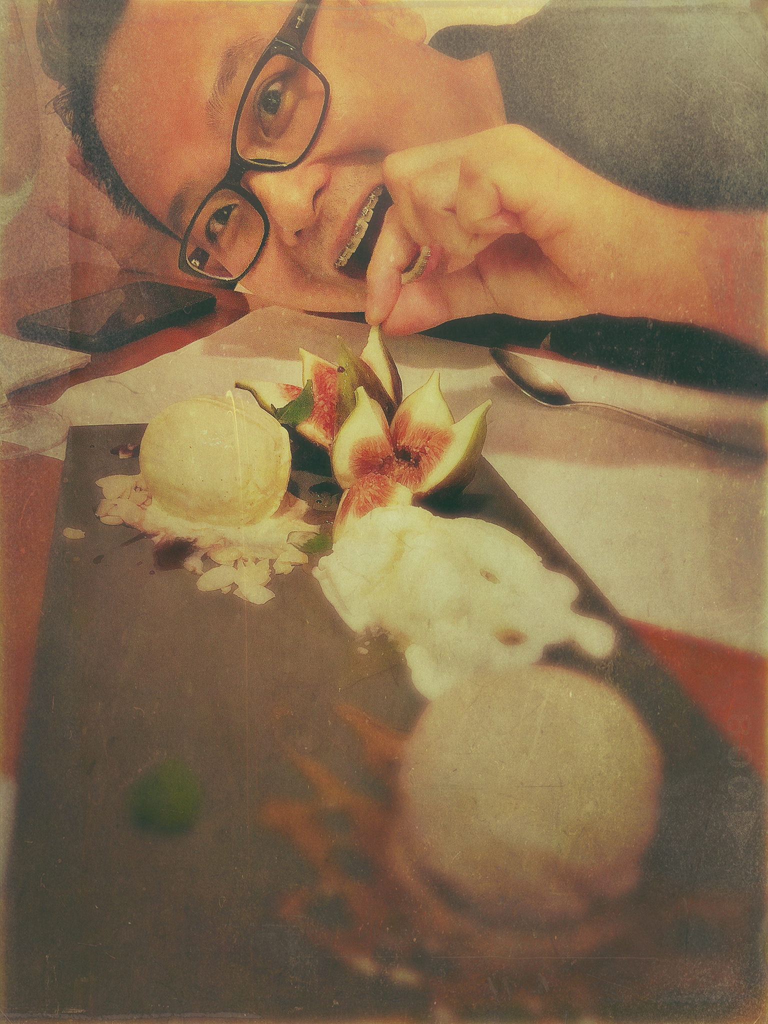 委拉斯凯兹在哪副作品中运用了哪些油画材料