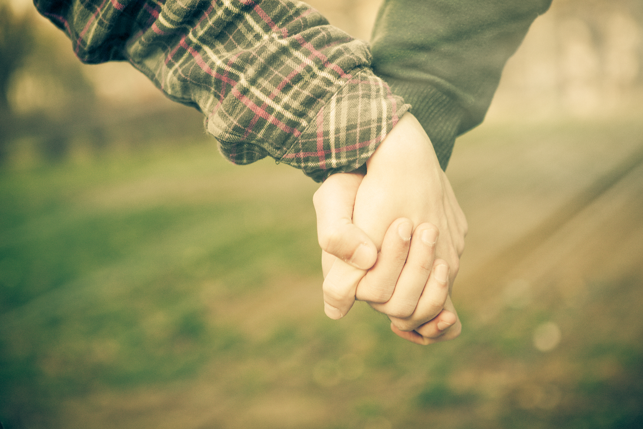 爱情不一定需要拥有，也可以放手：学会放手，拥抱更广阔的人生