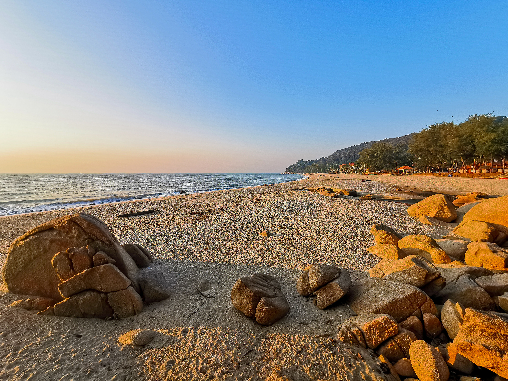7 pantai terkenal
