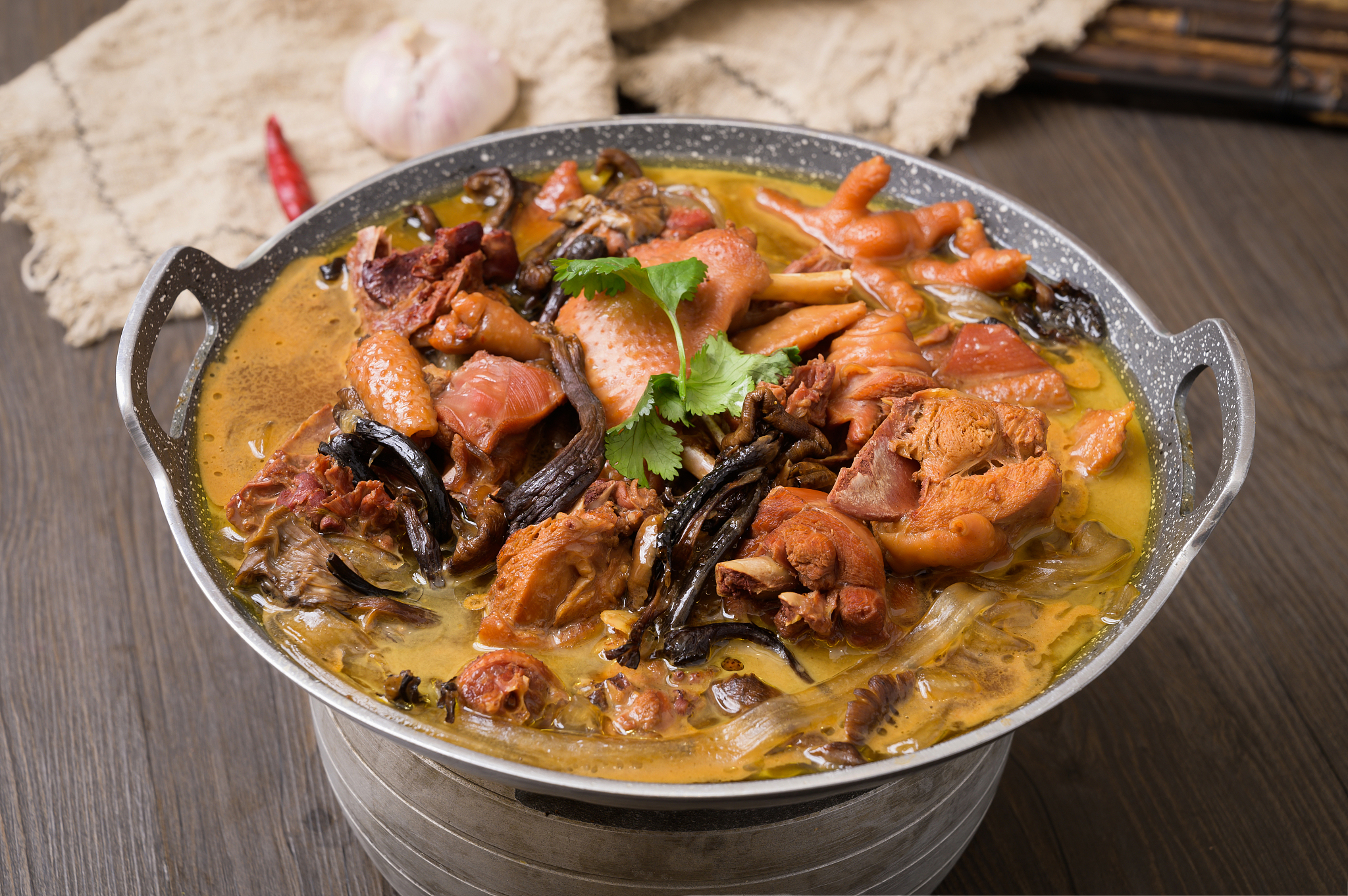 小鸡炖蘑菇的味道