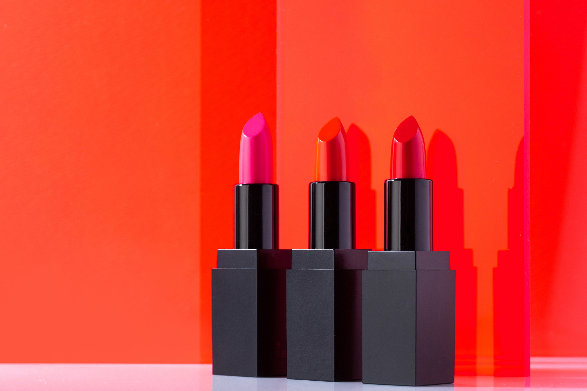 色丝慕唇膏搭配指南：提升整体造型的色彩技巧