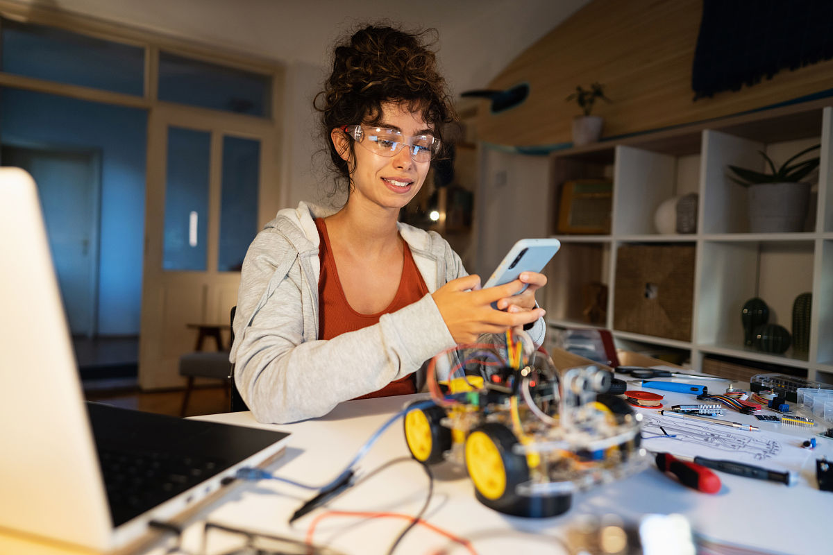 写一篇电阻式传感器实验报告