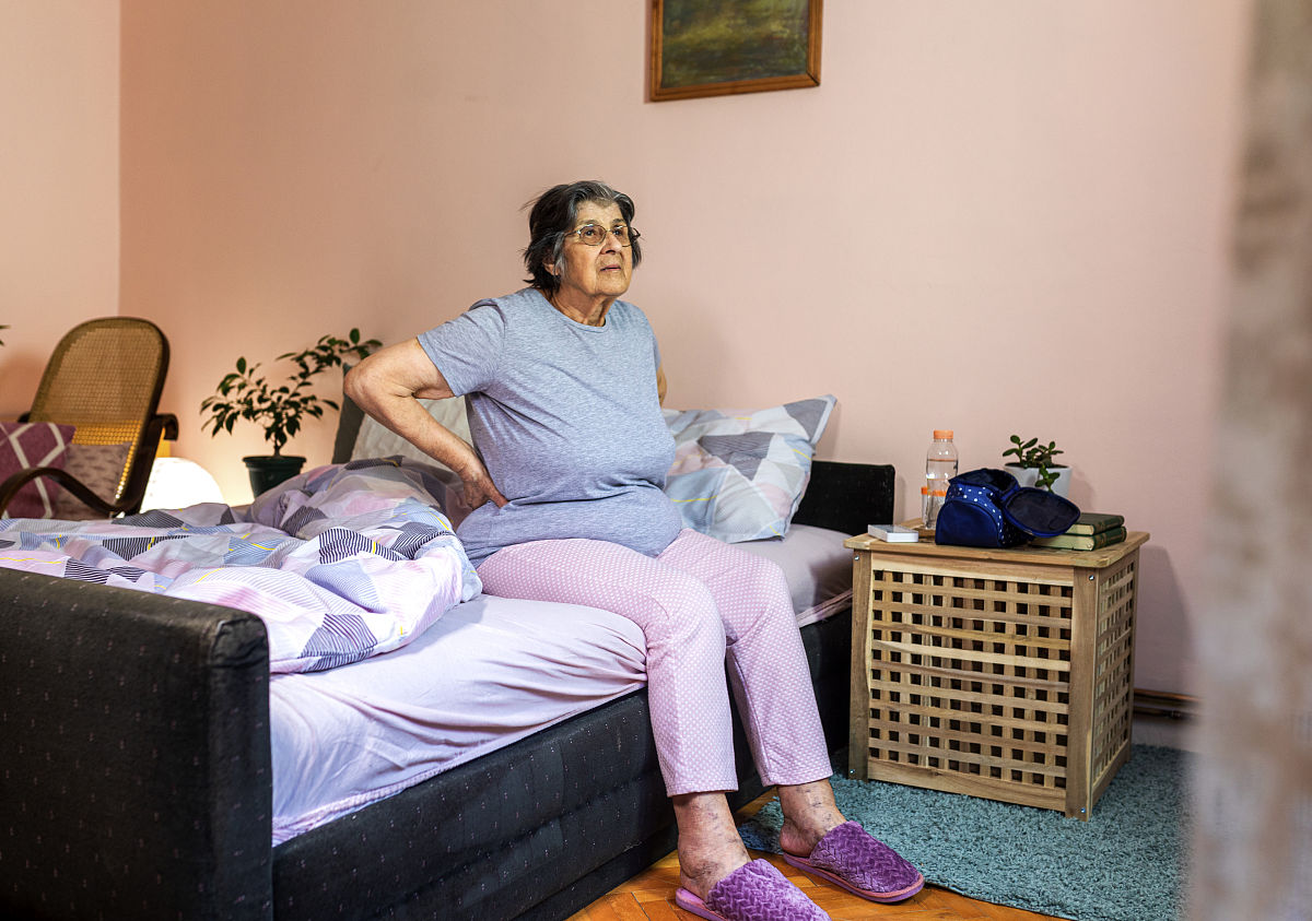 请你从临床、护理和公共卫生与预防医学的角度出发，想一个硕士研究的方向