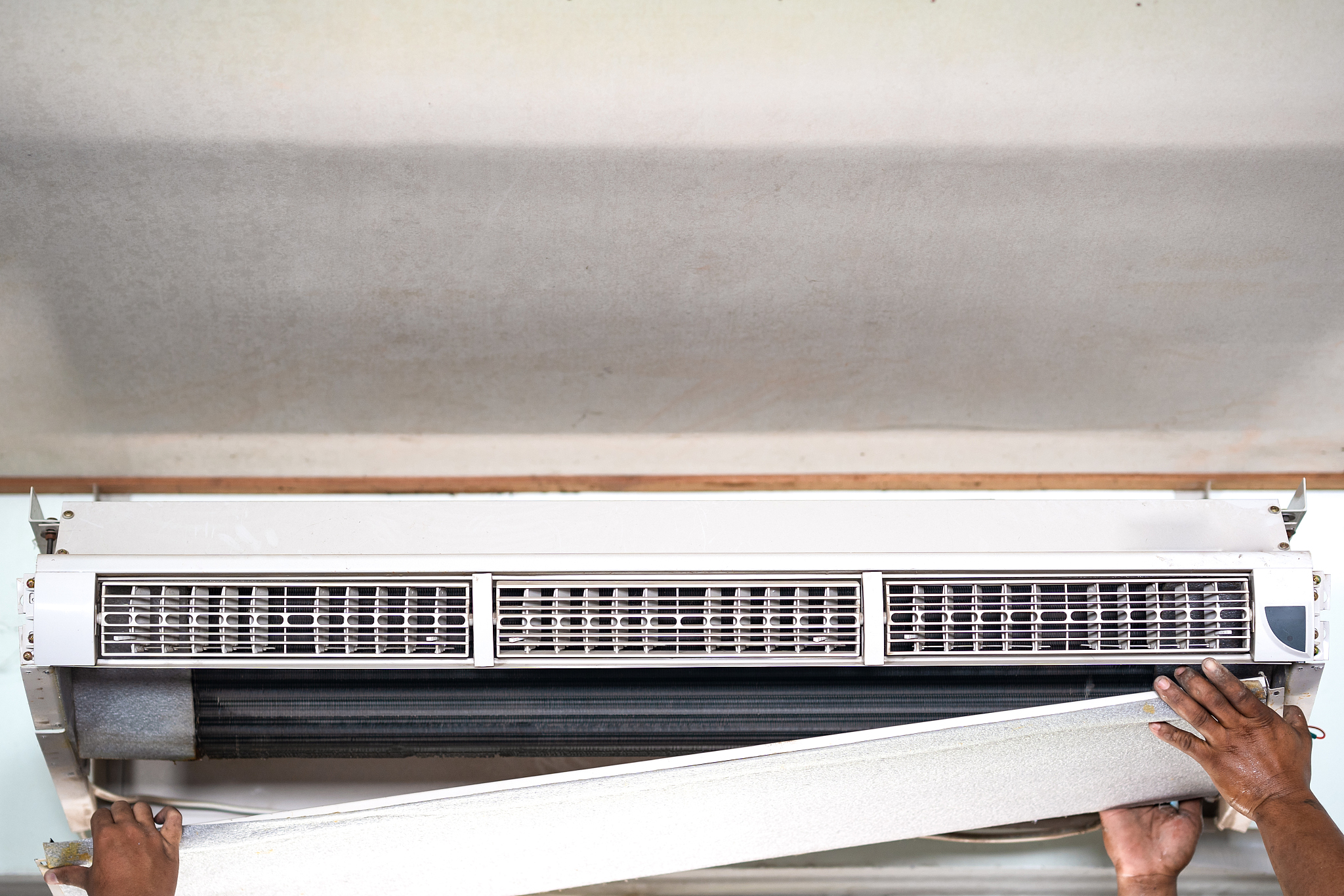 贵州省机械工业学校2019年空调安装与维修技术专业招生简介 - 培养优秀的空调技术人才