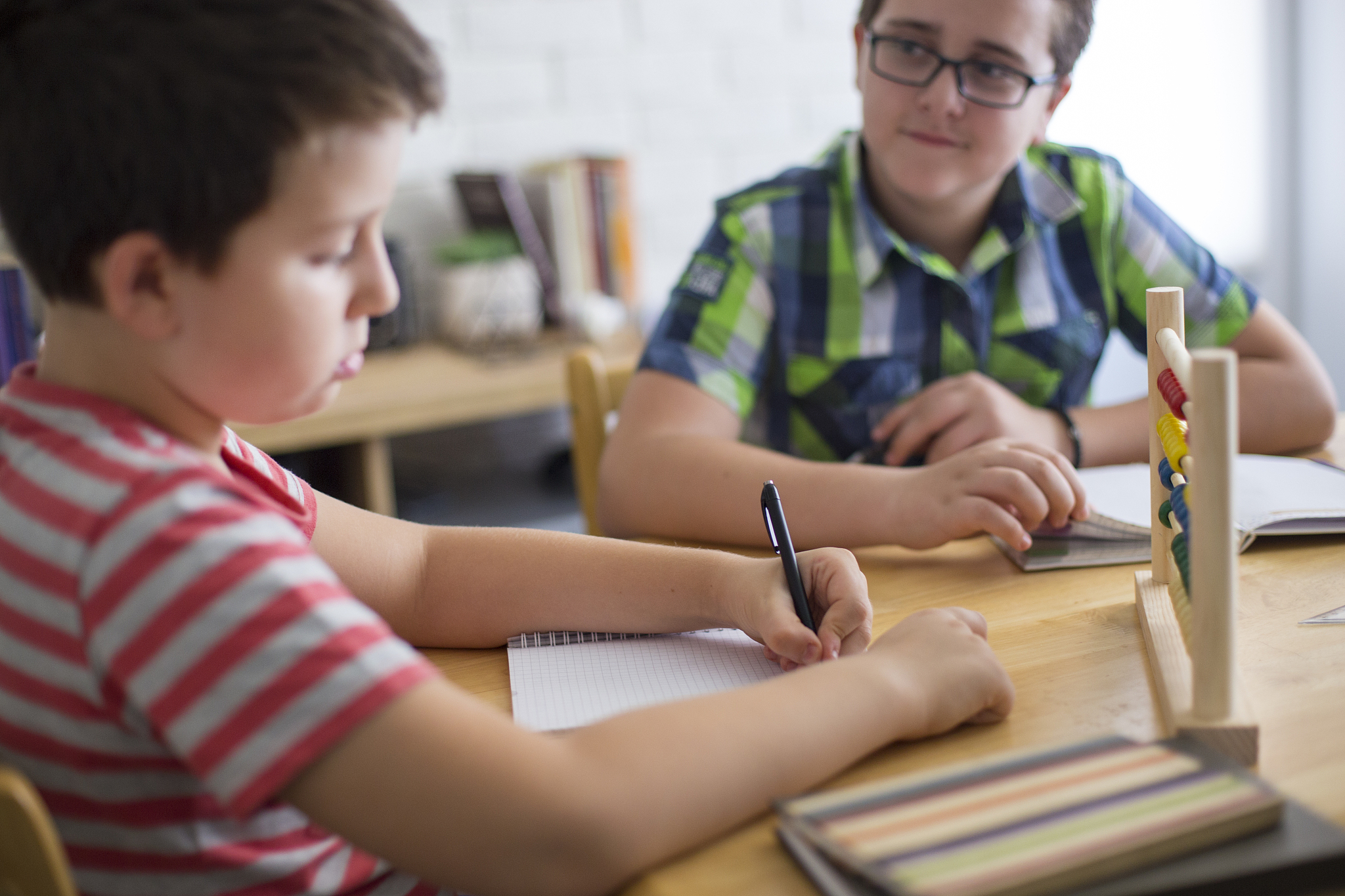 如何提升孩子成绩？8个实用的方法和建议