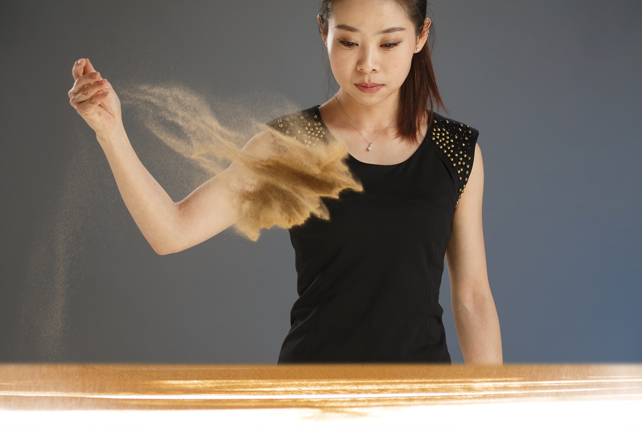 沙子艺术创作：技巧、方法和案例分享