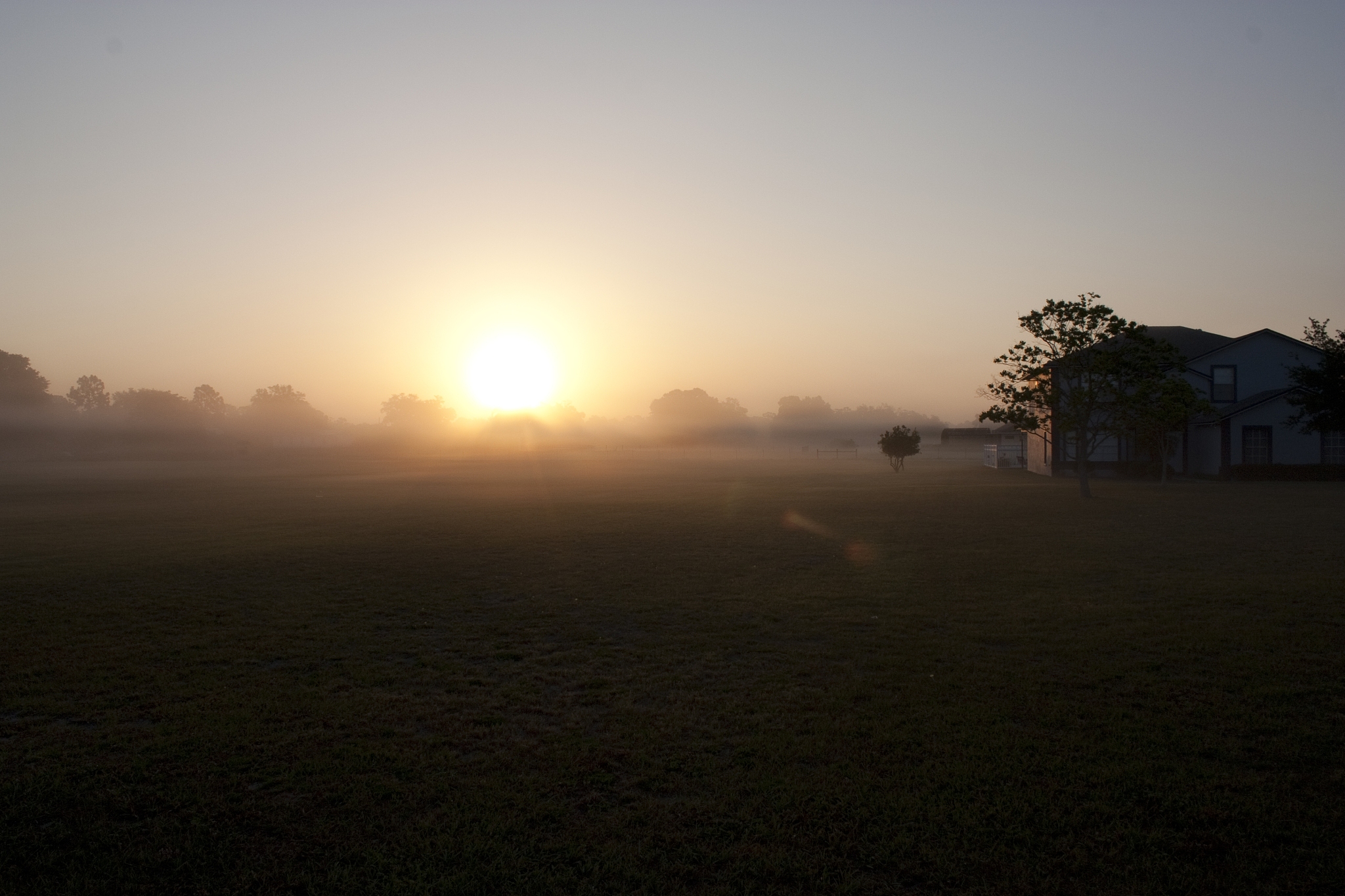 1200字关于光影在风景摄影中的应用技巧
