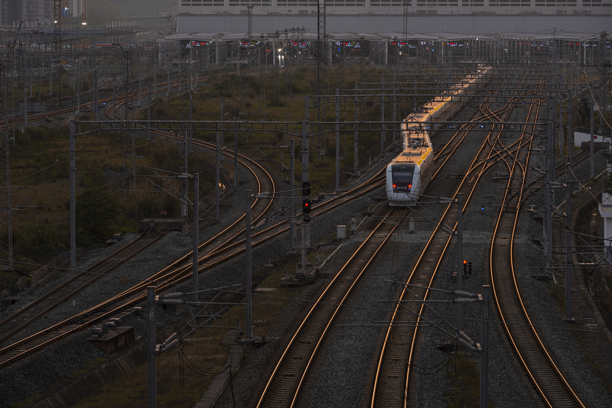重庆铁路运输专业铁道运输管理专业怎么样？就业前景、发展方向分析