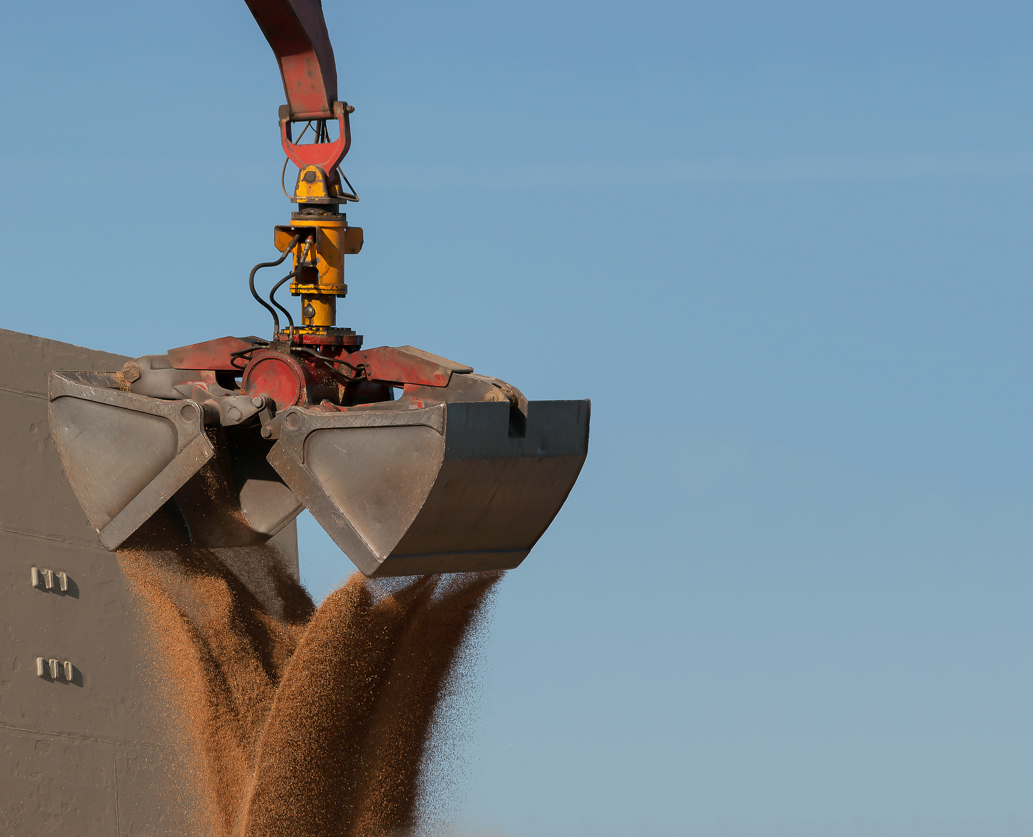 Air Slide Belts and Their Applications以上面的主题写一篇英文文章