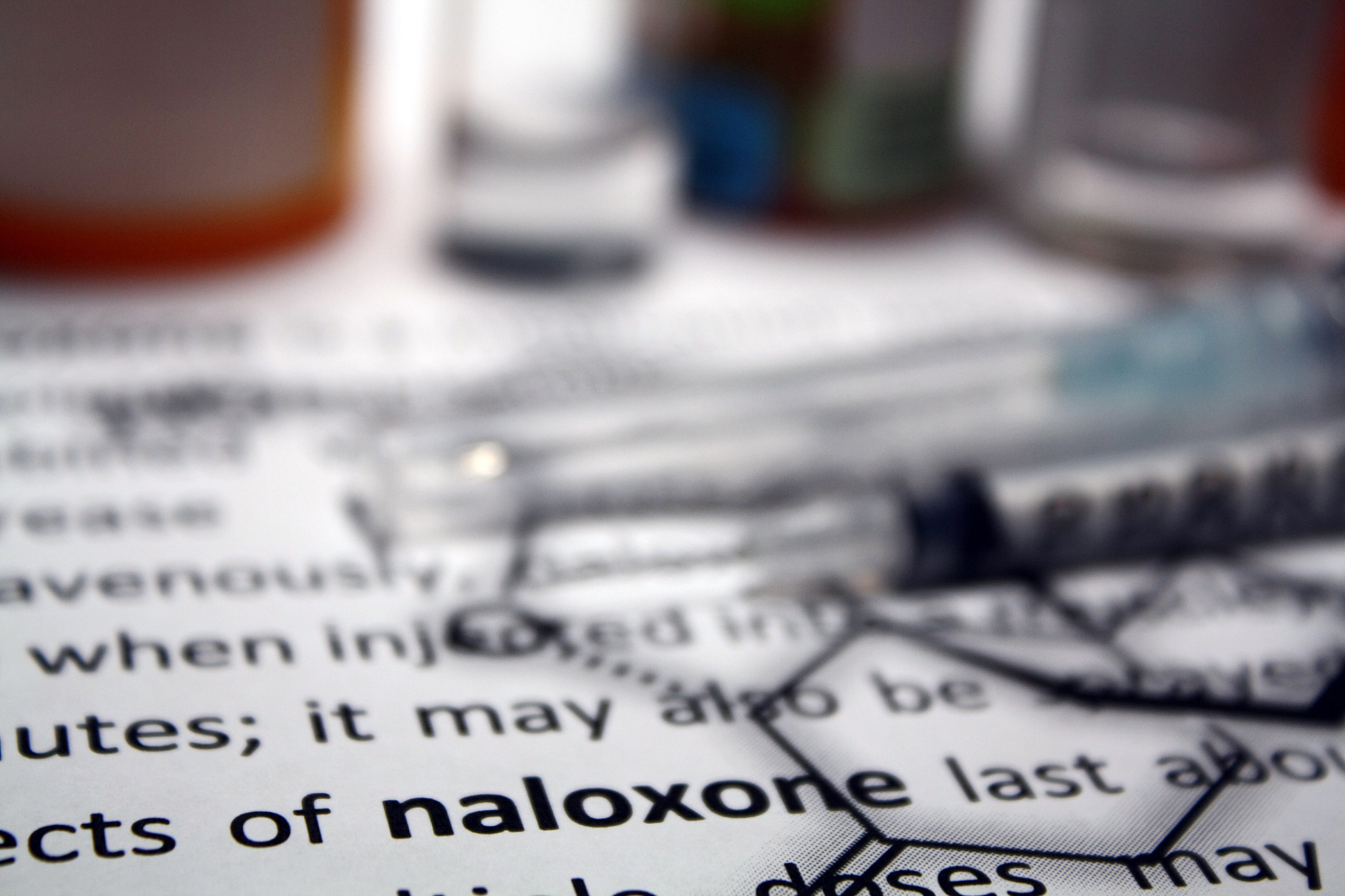 为一位药学专业即将去剑桥大学作暑期交换生的同学写一份自我介绍