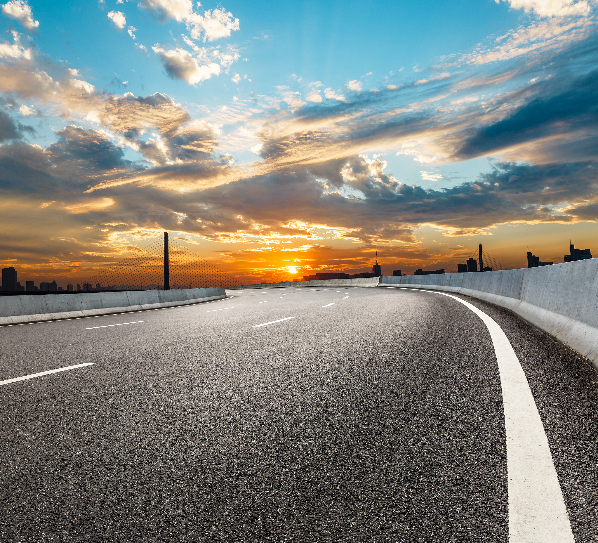 深度学习道路目标检测算法研究：论文题目及应用领域