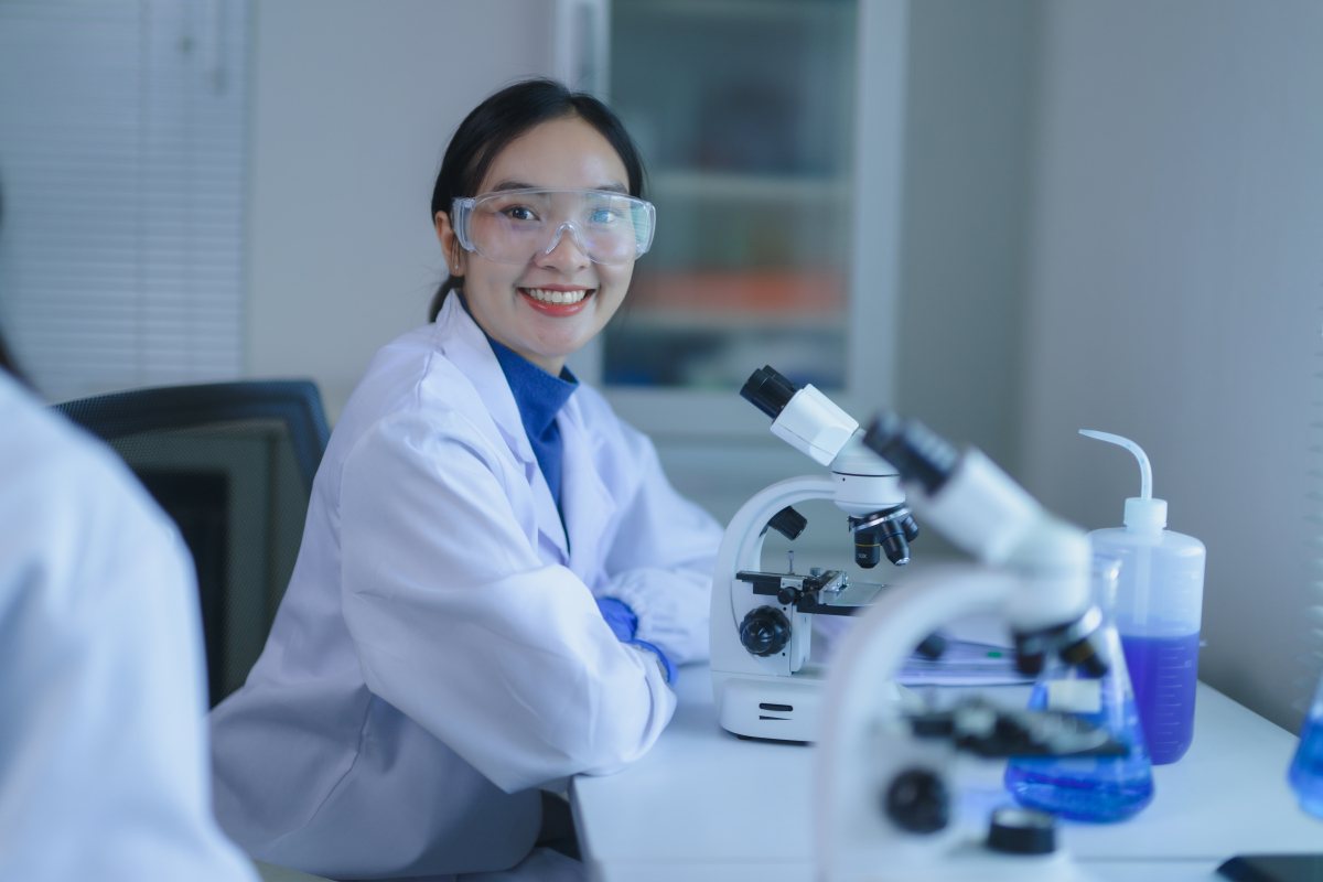 贵州省人民医院护士学校眼视光与配镜专业：培养专业眼科医护人才，守护人民眼健康