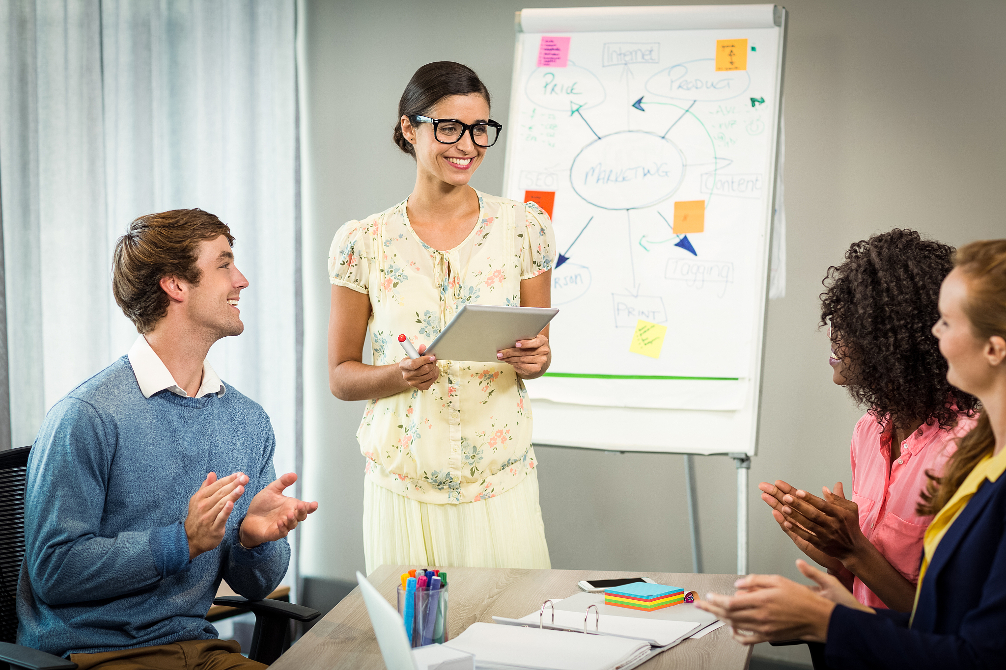 如何能问到对方公司领导的联系方式。