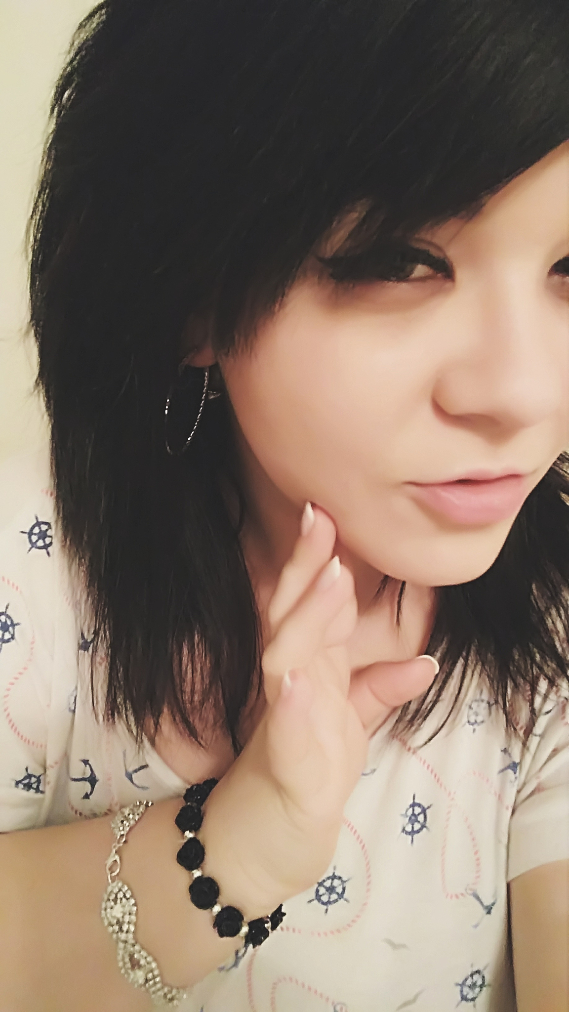 丁真：中国网络红人，真实直言的魅力