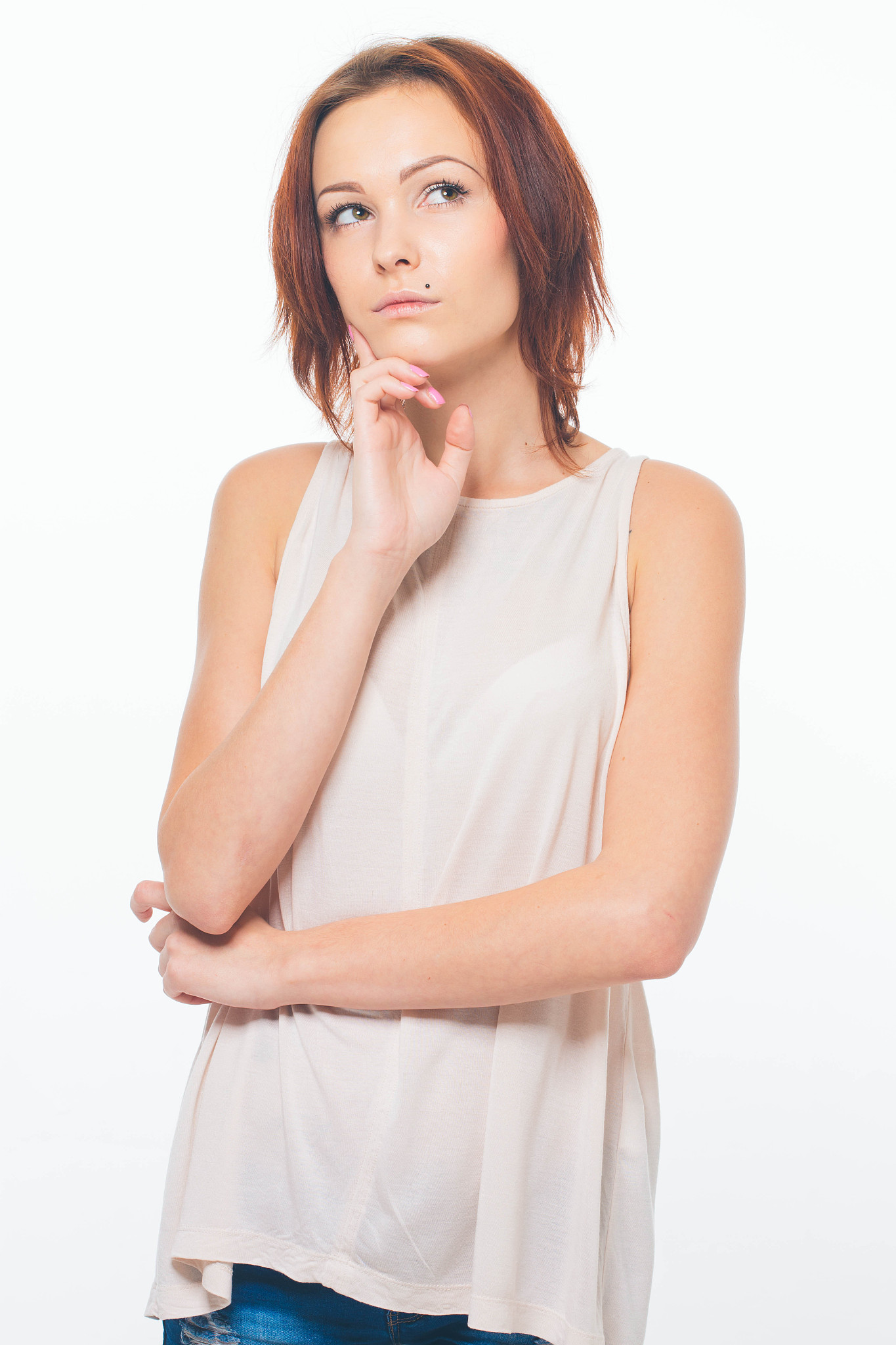 染红的头发,皮肤,青年人,健康生活方式,<strong>美女</strong>,英文字母t,可爱的,商务
