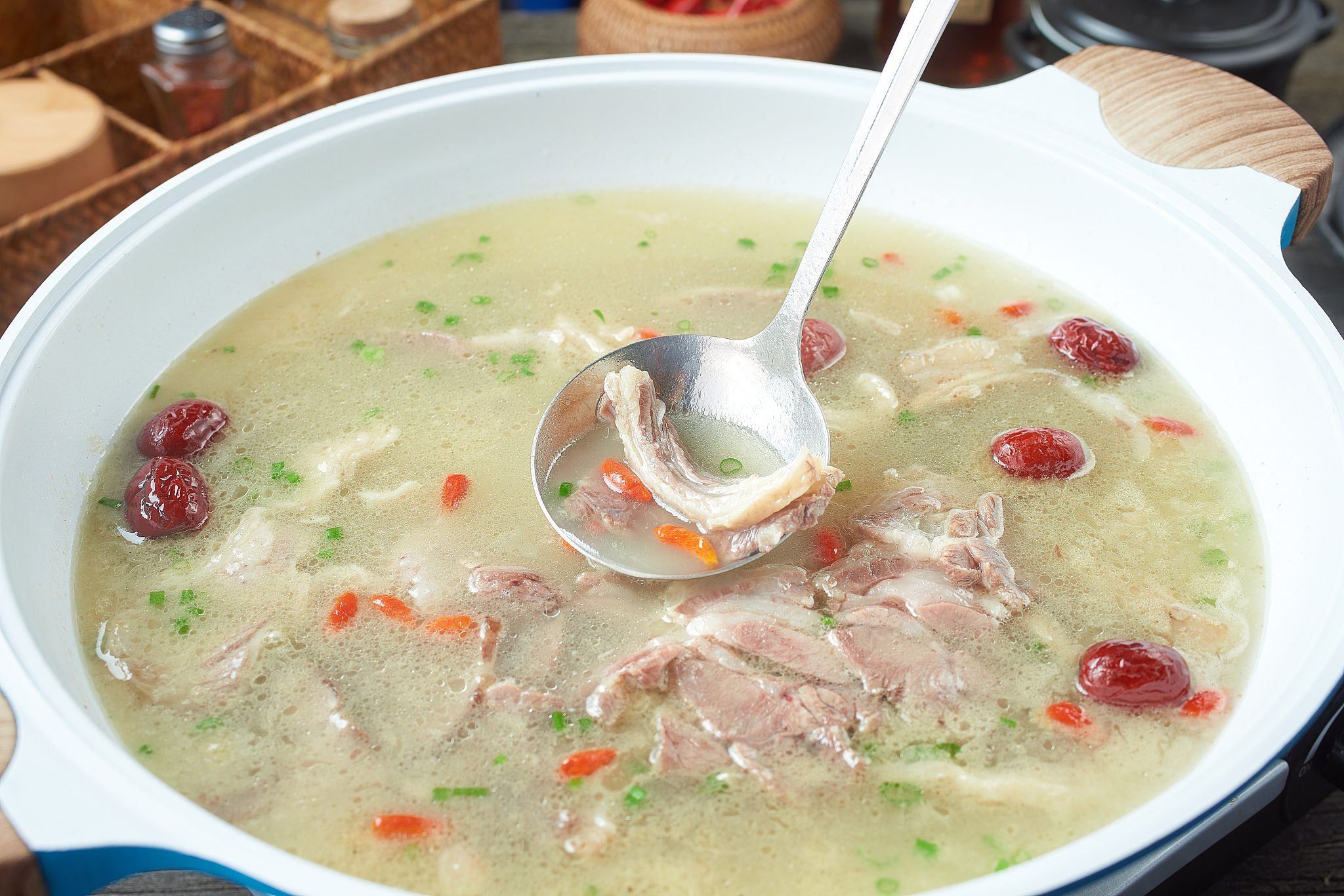 羊汤里面可以放什么菜，