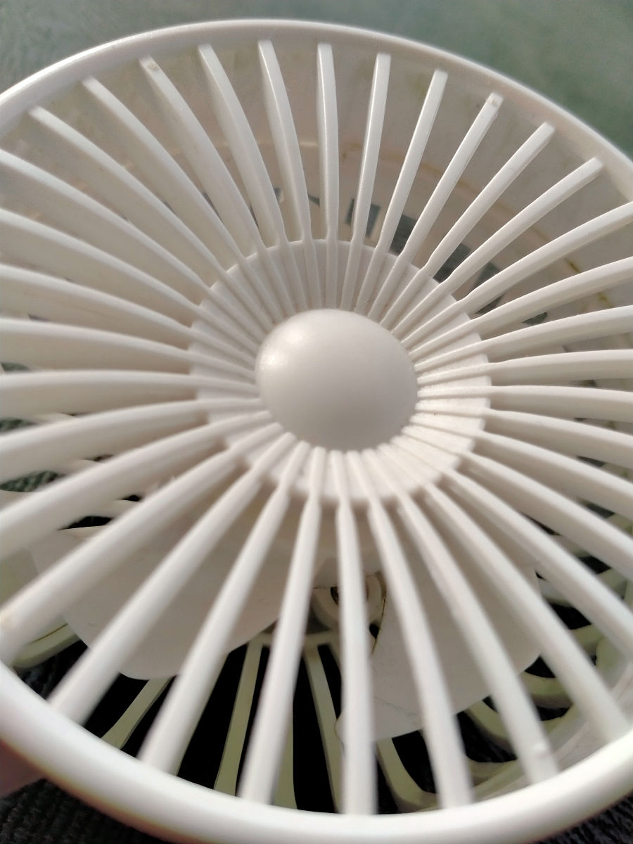 风扇广告语：打造清凉舒适的夏日