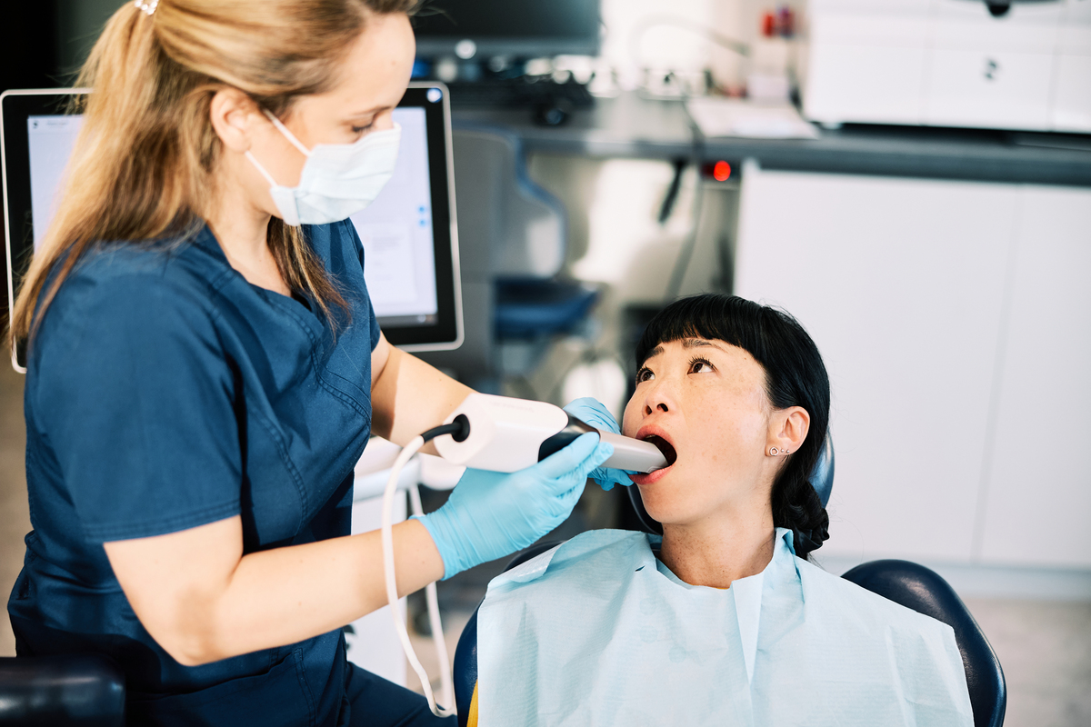 口腔医学专业学起来难吗 女生学临床绝不学口腔